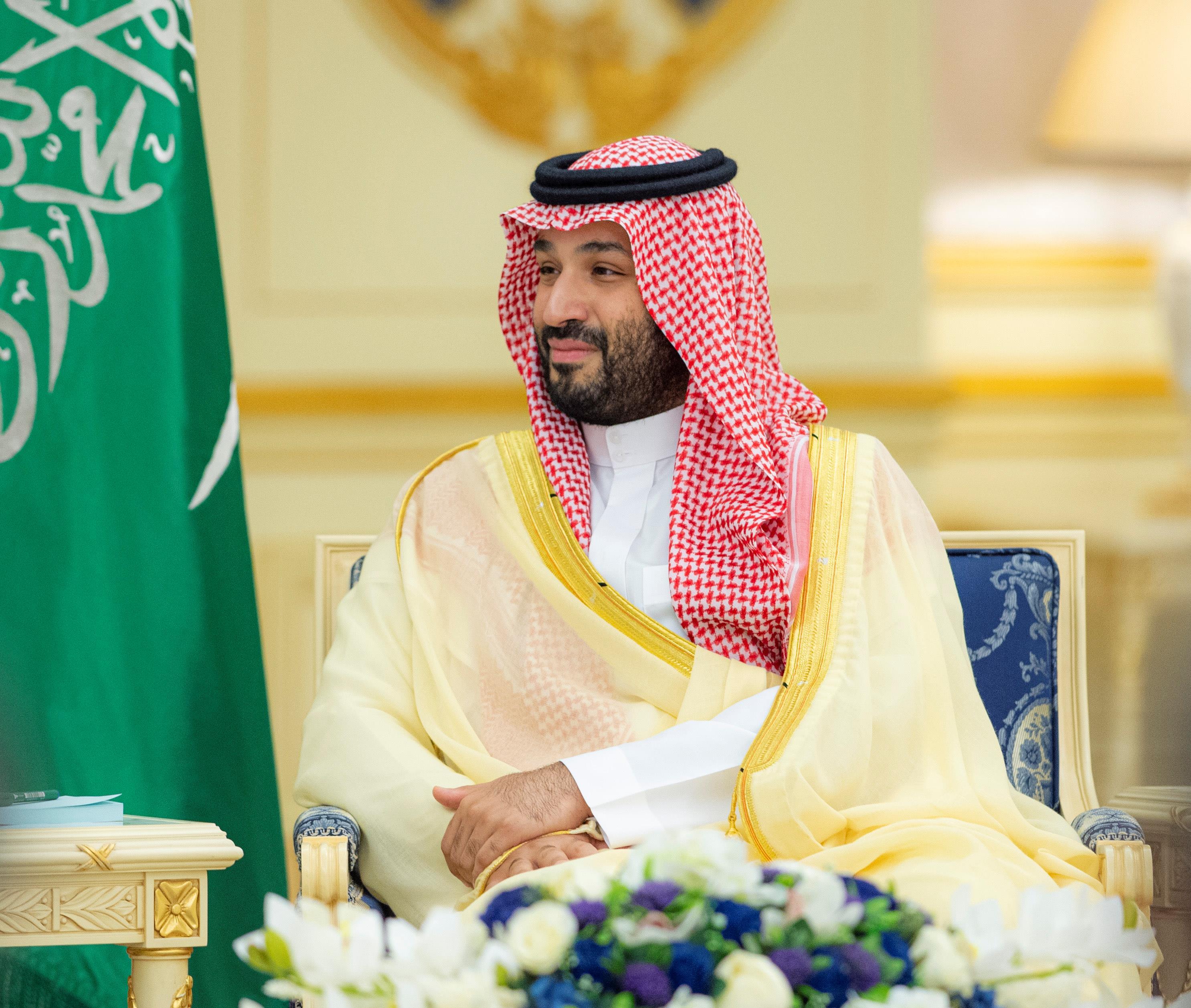 ولي العهد يستقبل رئيس وزراء اليابان