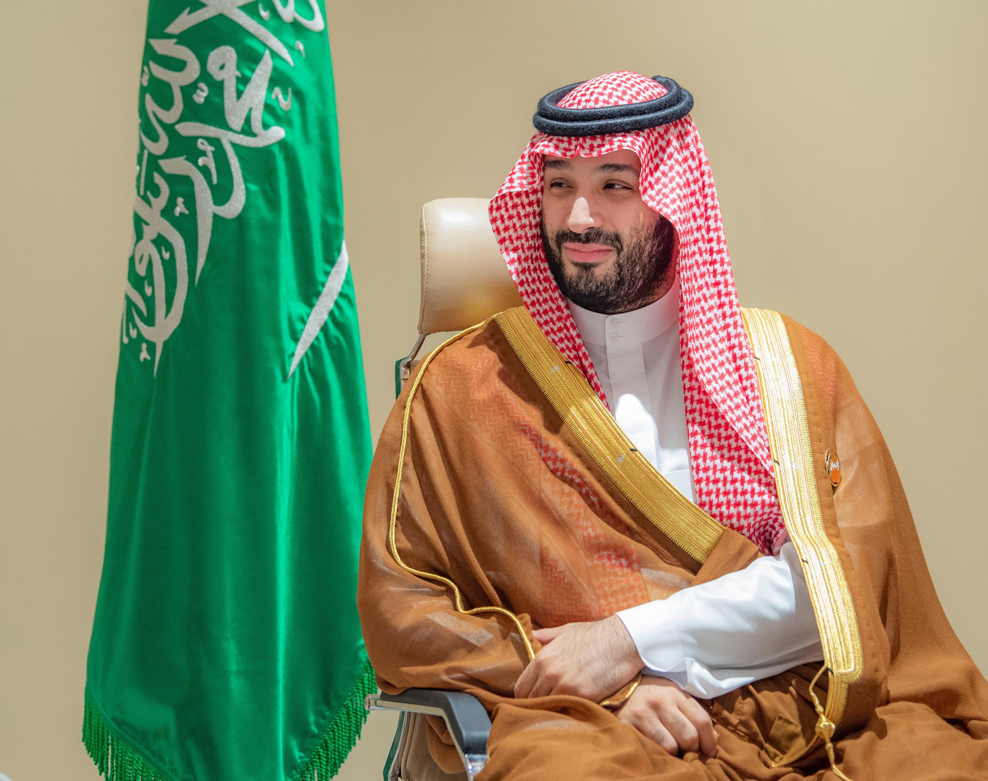 ولي العهد يلتقي رئيس وزراء اليابان