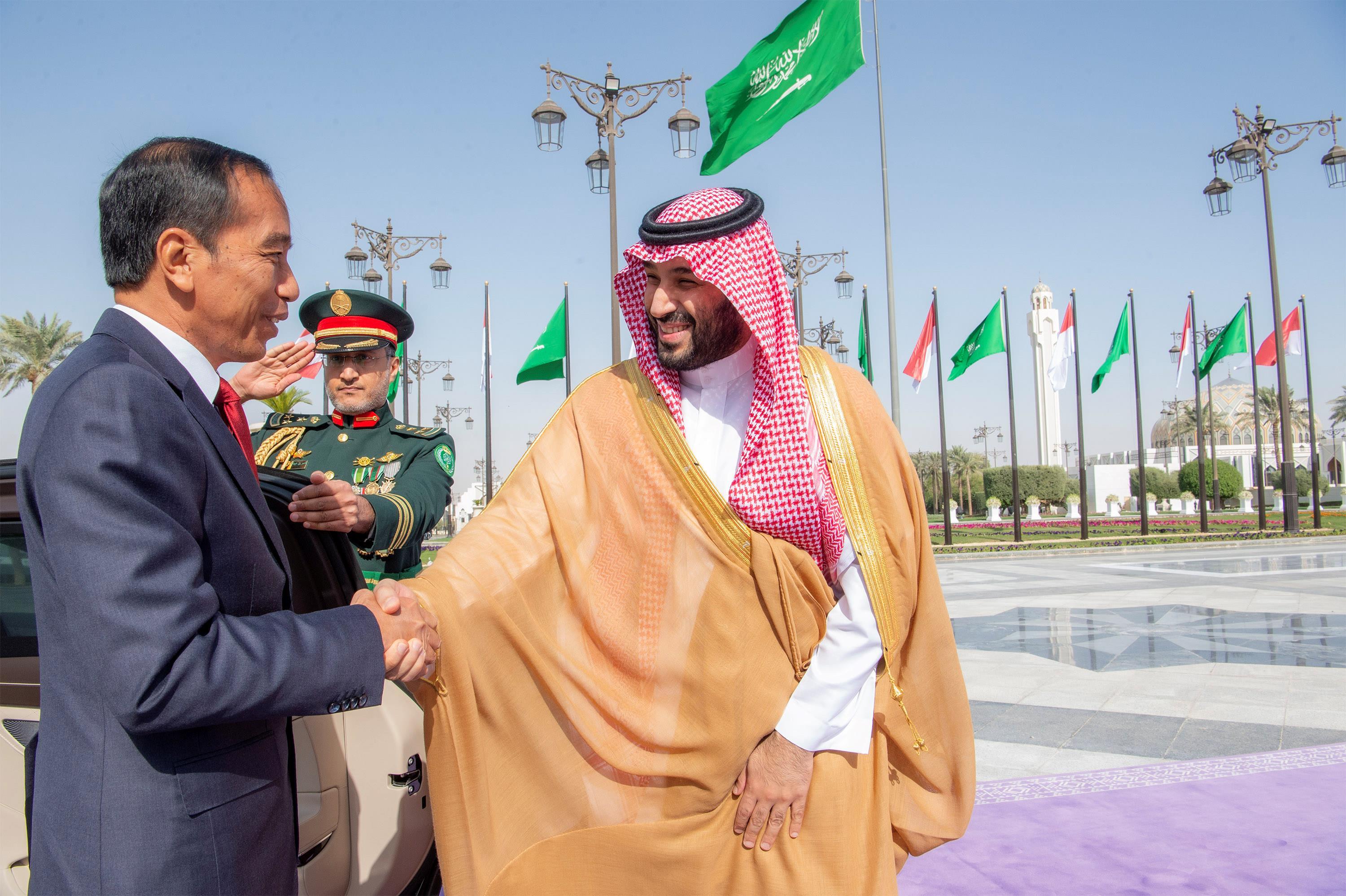 ولي العهد يستقبل رئيس إندونيسيا ويعقدان جلسة مباحثات رسمية