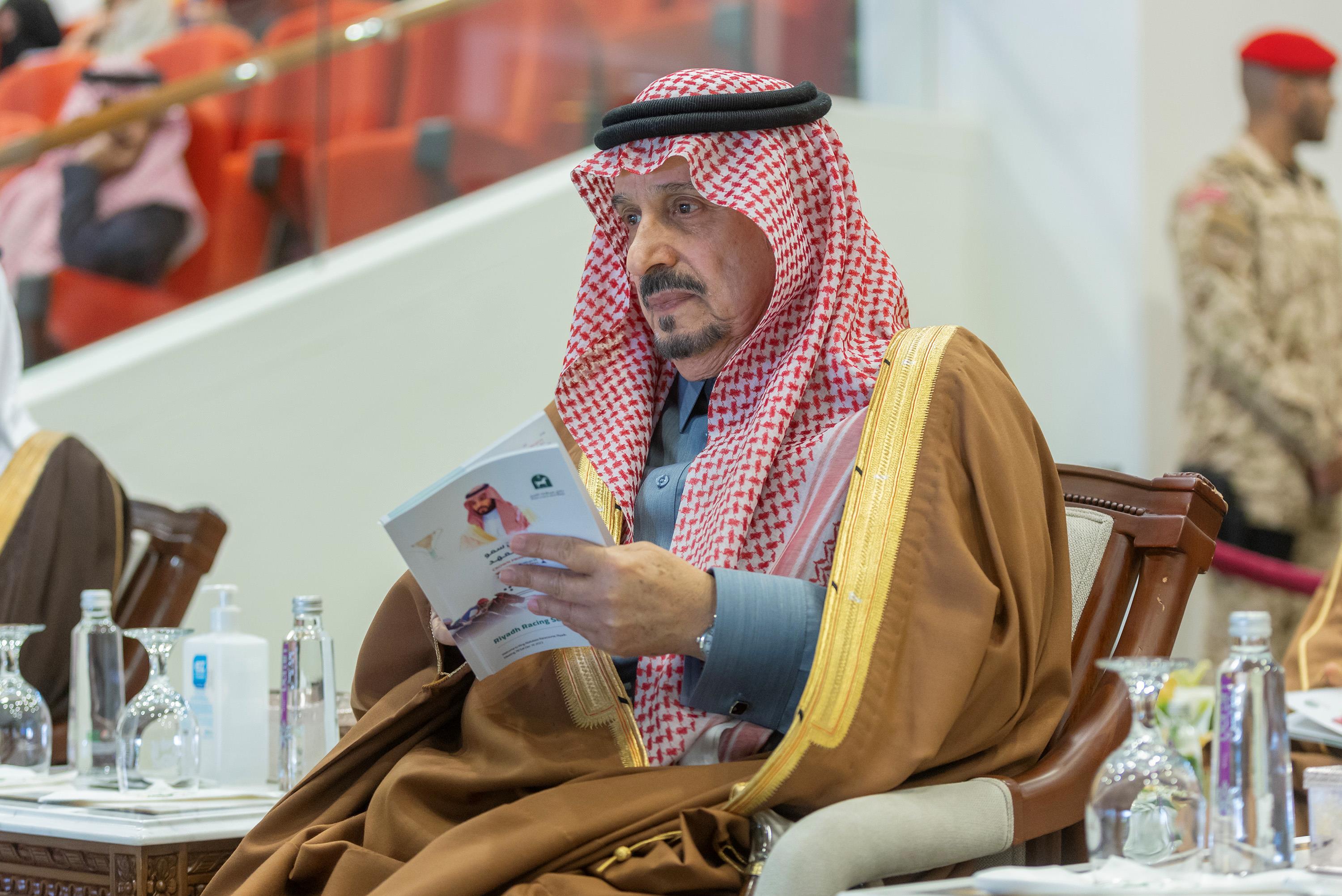 أمير منطقة الرياض يحضر أول السباقات الكبرى على كأسي ولي العهد للخيل
