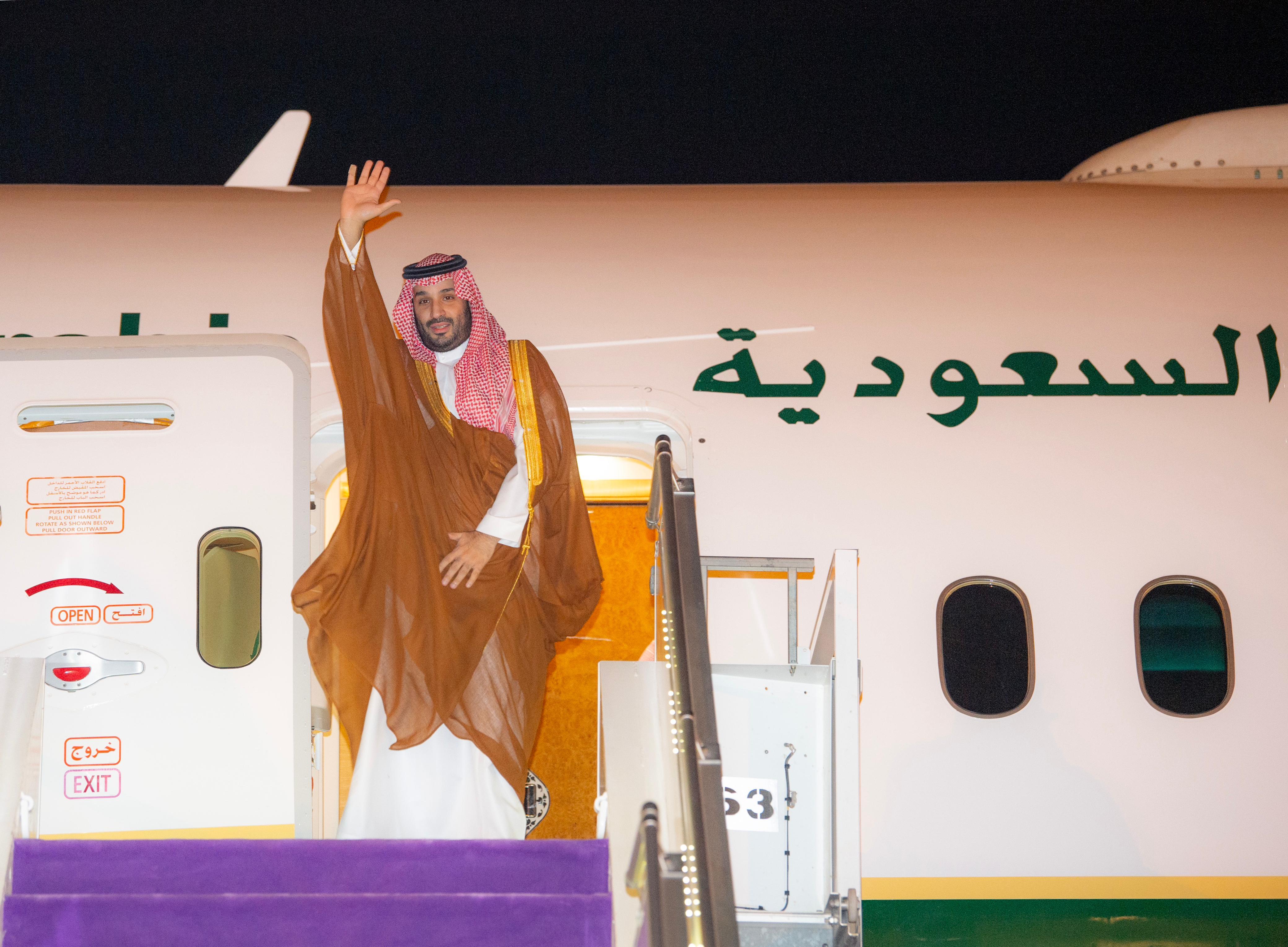 ولي العهد يغادر المدينة المنورة