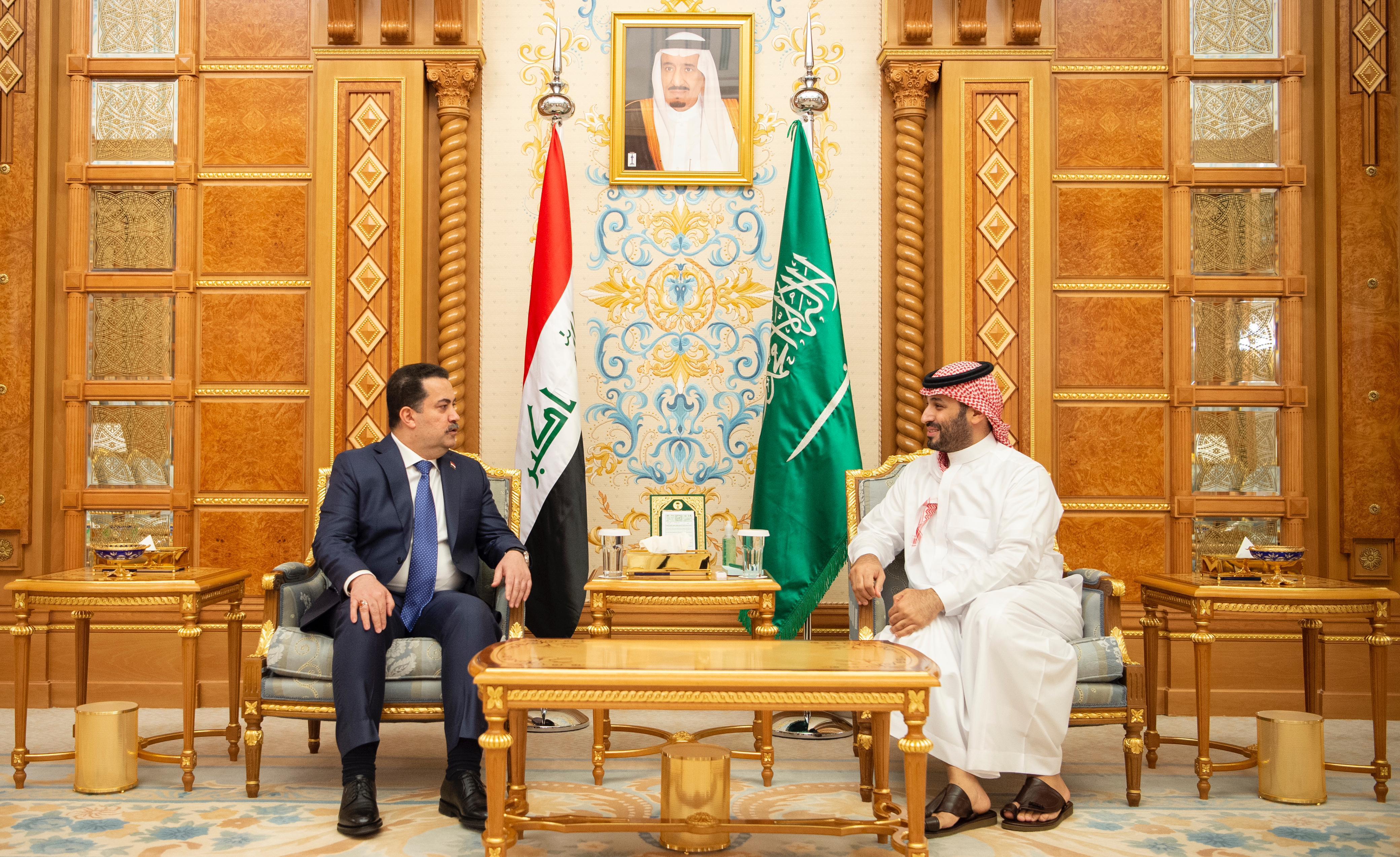 ولي العهد يلتقي رئيس مجلس الوزراء العراقي 