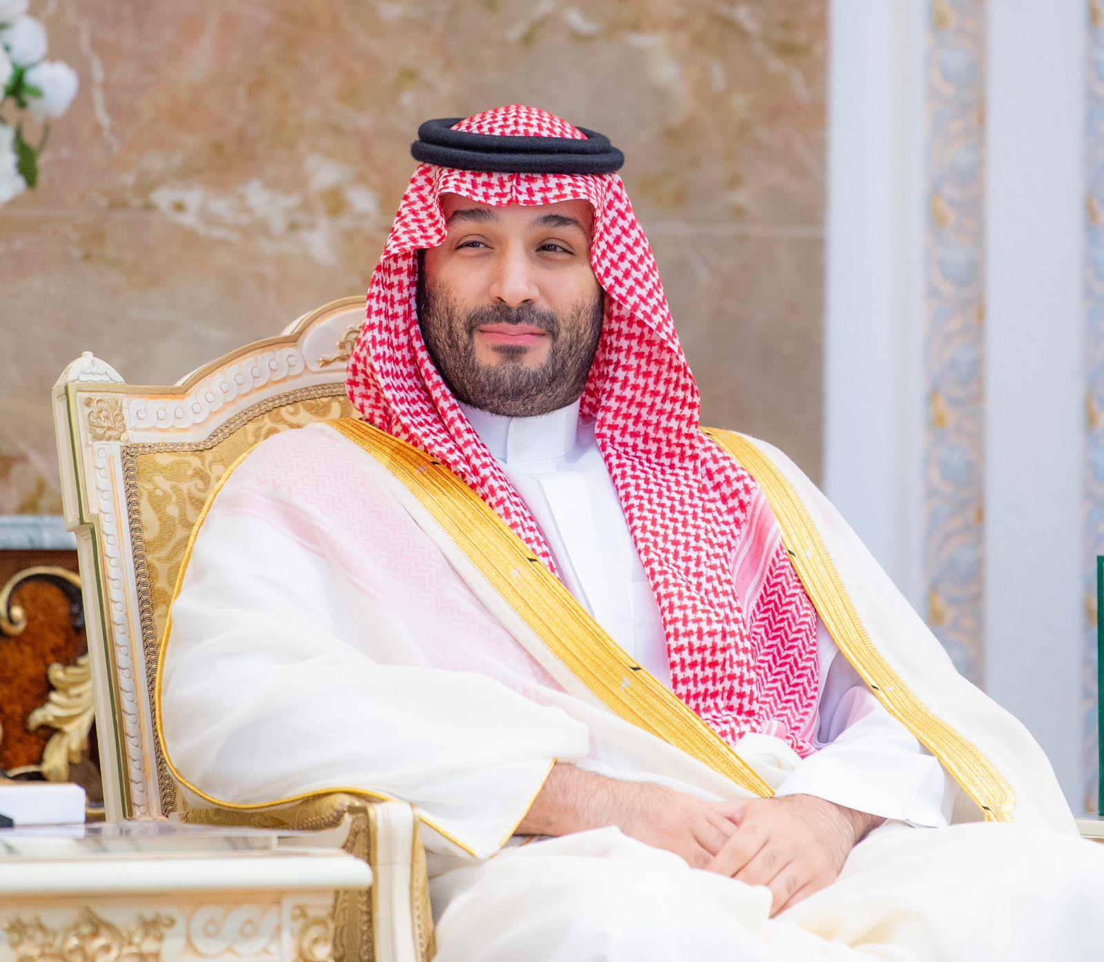 نيابة عن خادم الحرمين الشريفين.. ولي العهد يستقبل أصحاب السمو الأمراء ومفتي عام المملكة وأصحاب الفضيلة والمعالي وكبار المدعوين والمسؤولين وقادة القطاعات العسكرية المشاركة في الحج 
