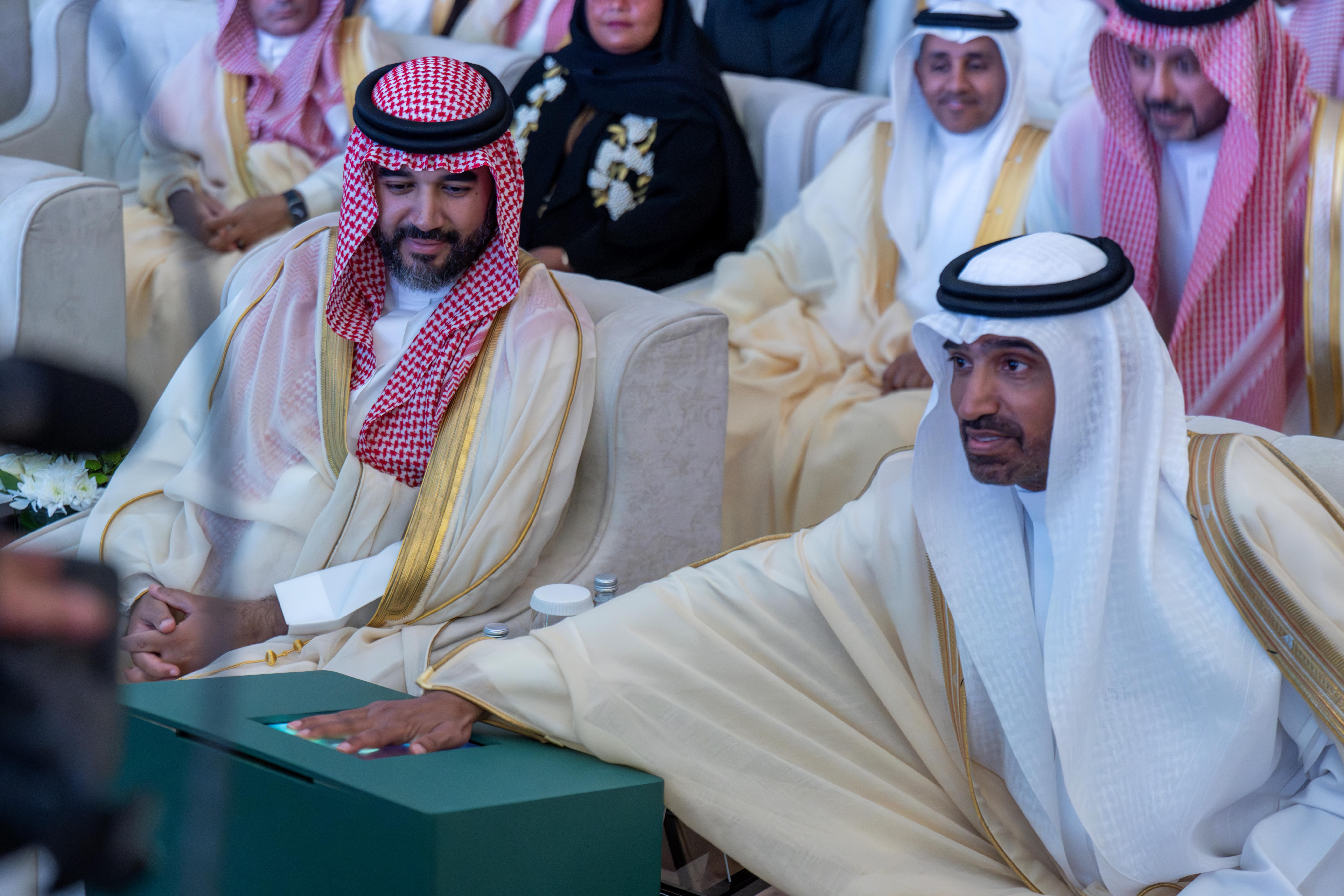 وزير الموارد البشرية والتنمية الاجتماعية يدشن المنصة الوطنية الموحدة للتوظيف