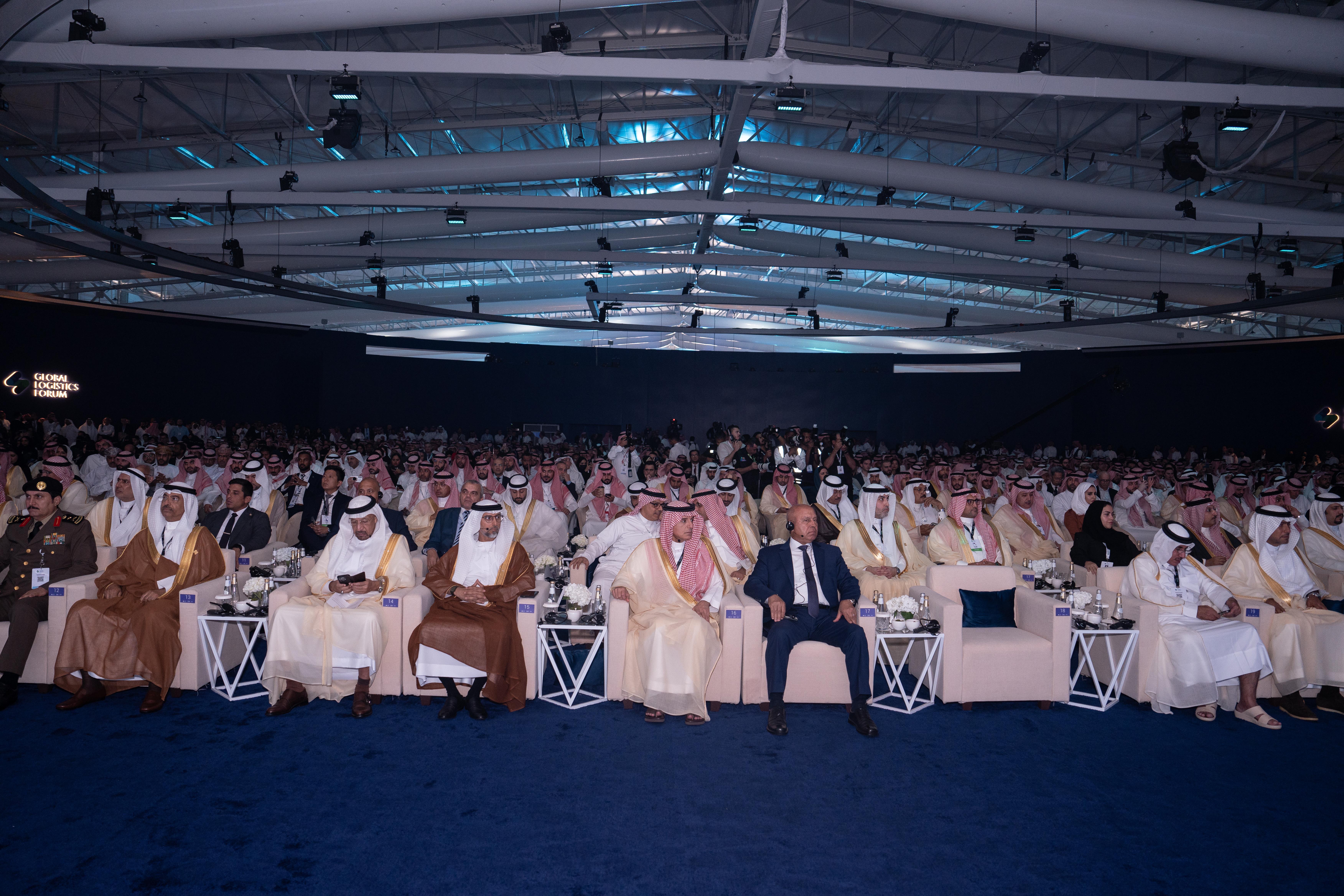 وزير النقل والخدمات اللوجستية يفتتح أعمال المنتدى اللوجستي العالمي 2024 