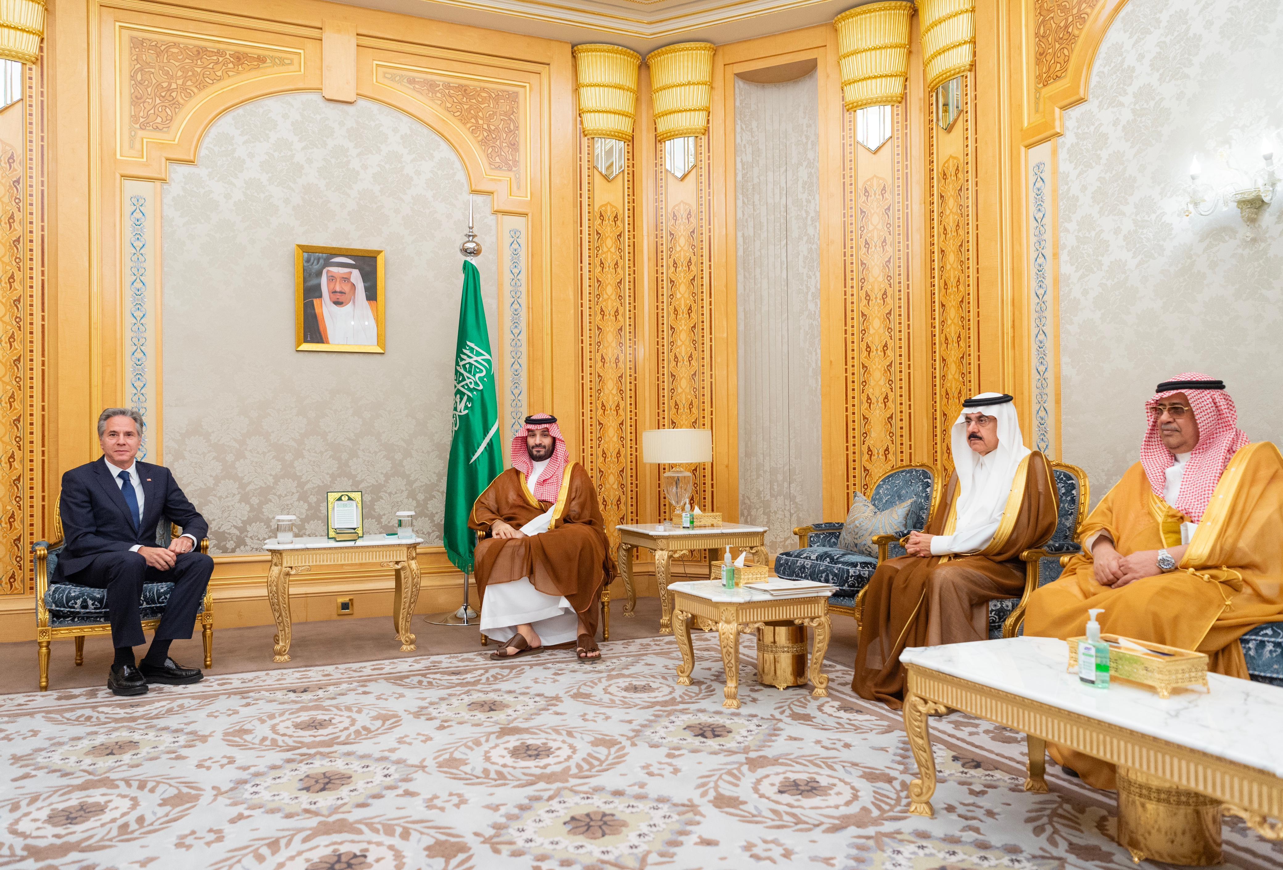  ولي العهد يستقبل وزير الخارجية الأمريكي 