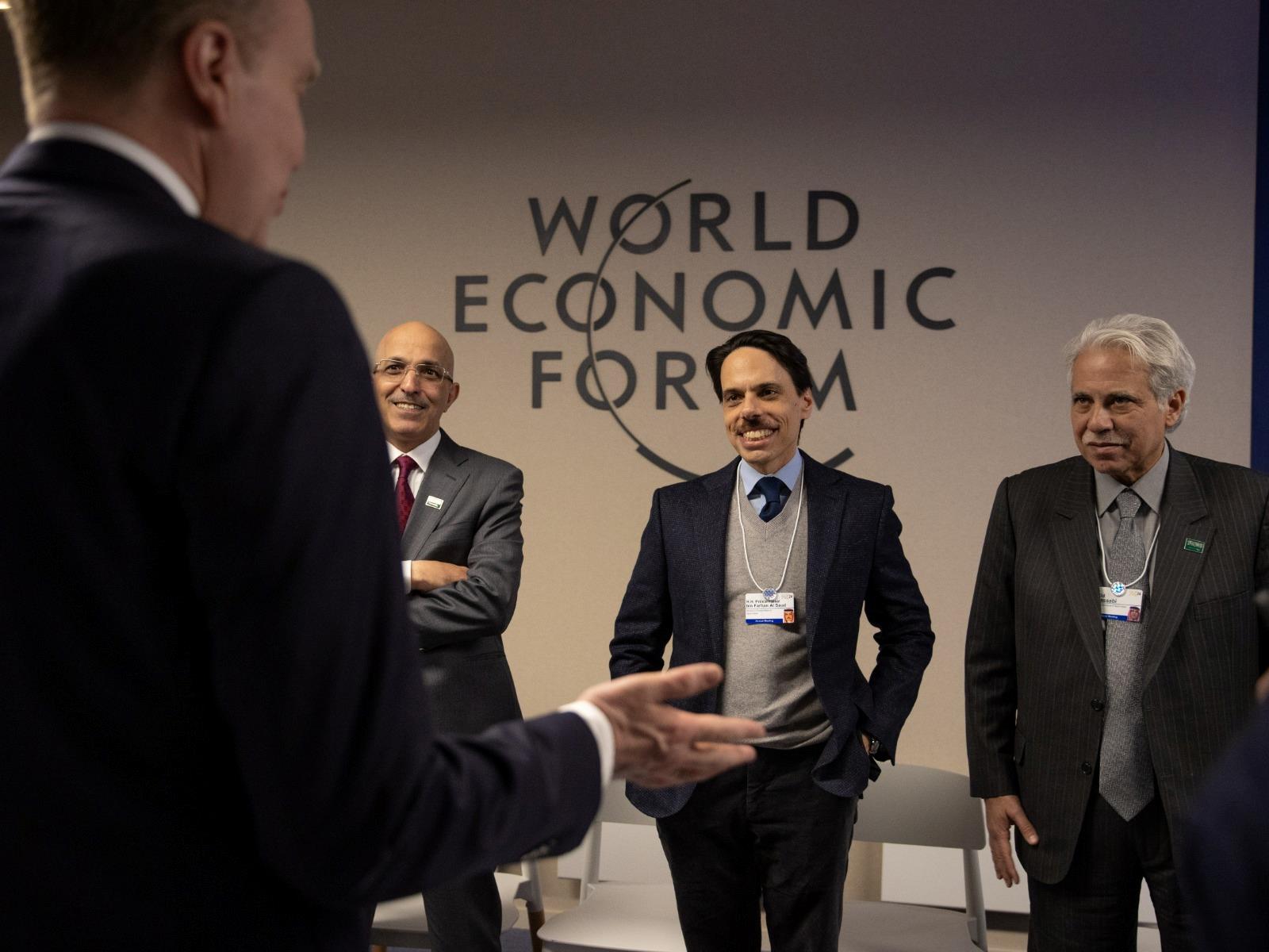 استعراض سبل تعزيز التعاون بين المملكة والمنتدى الاقتصادي العالمي 2024