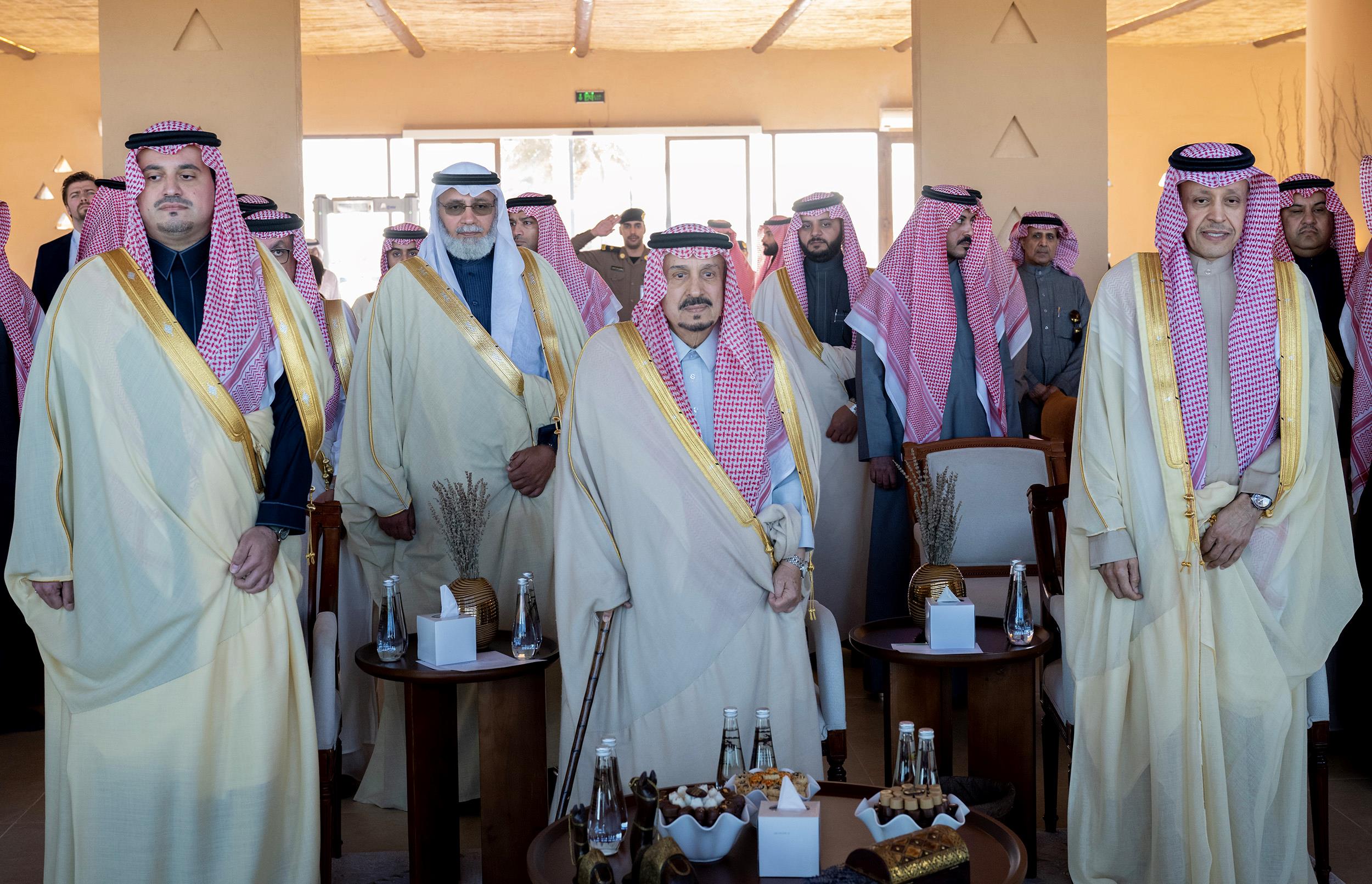أمير الرياض يتوج الفائزين في مهرجان خادم الحرمين الشريفين للهجن  