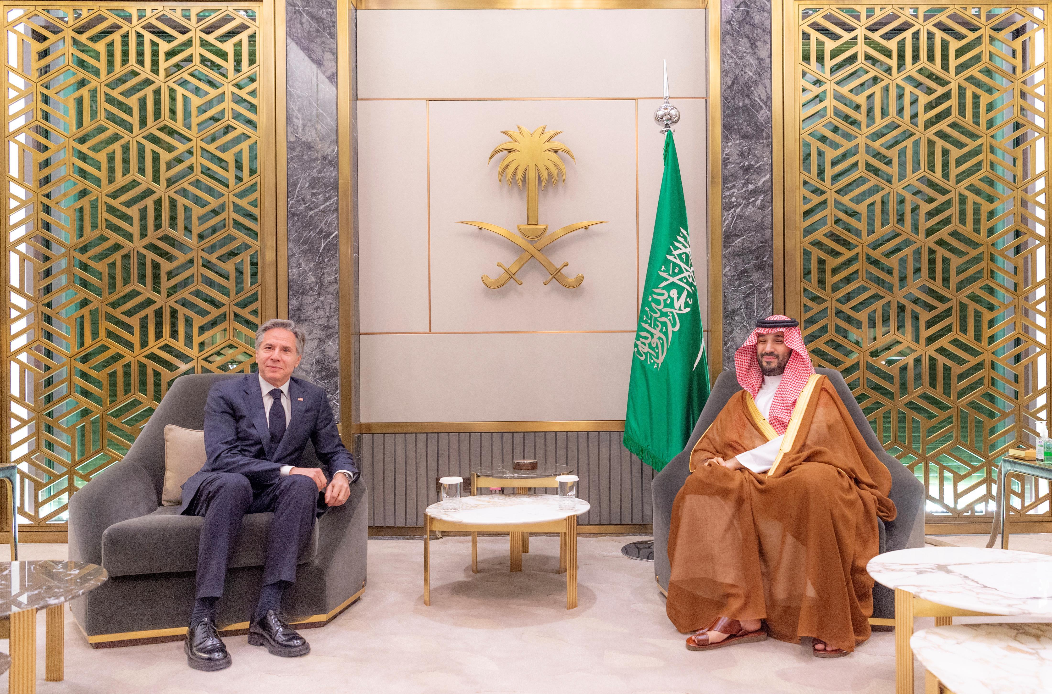 ولي العهد يجتمع مع وزير الخارجية الأمريكي