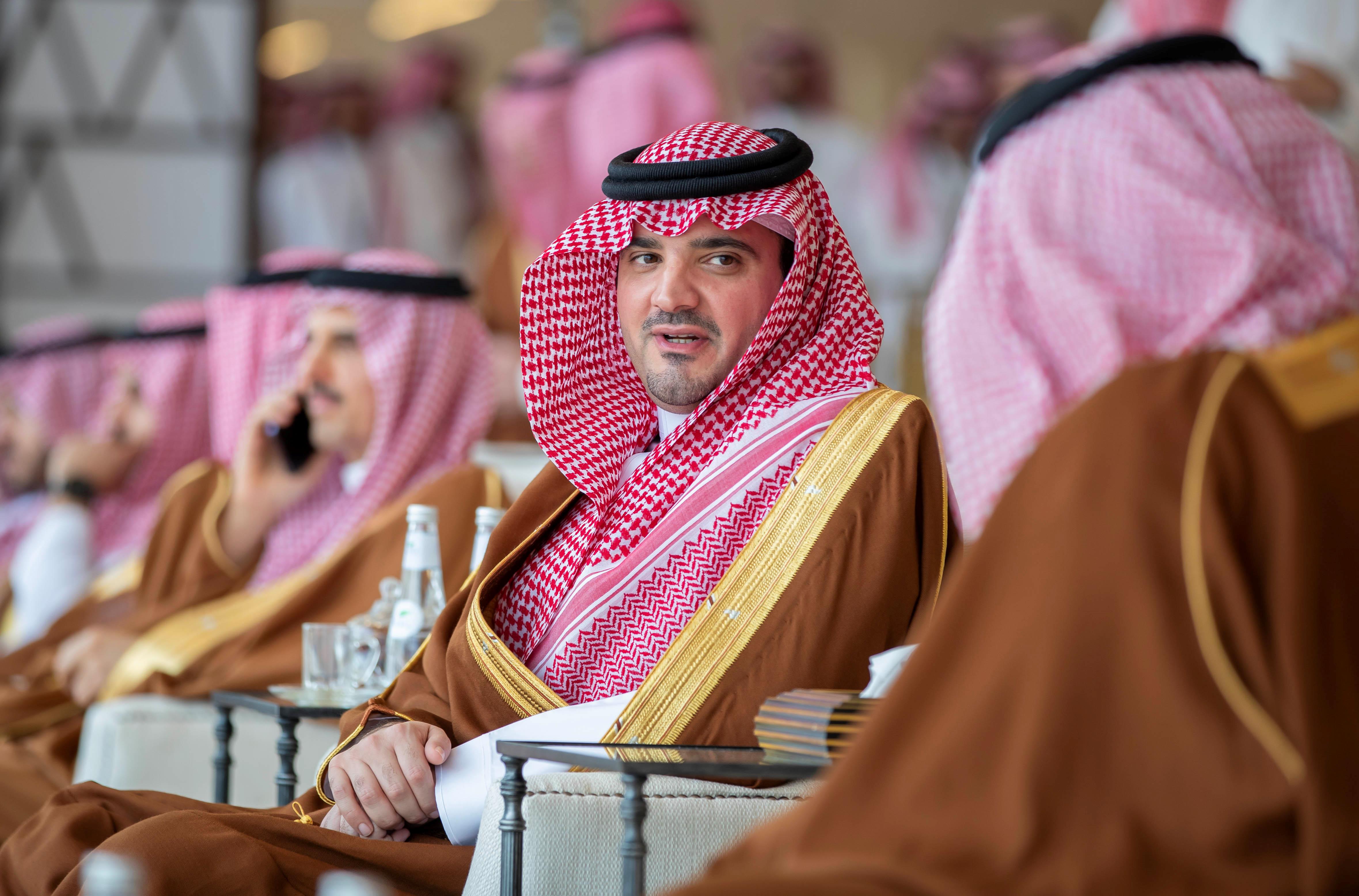 وزير الداخلية يتوج الفائزين بكأس العُلا للهجن 