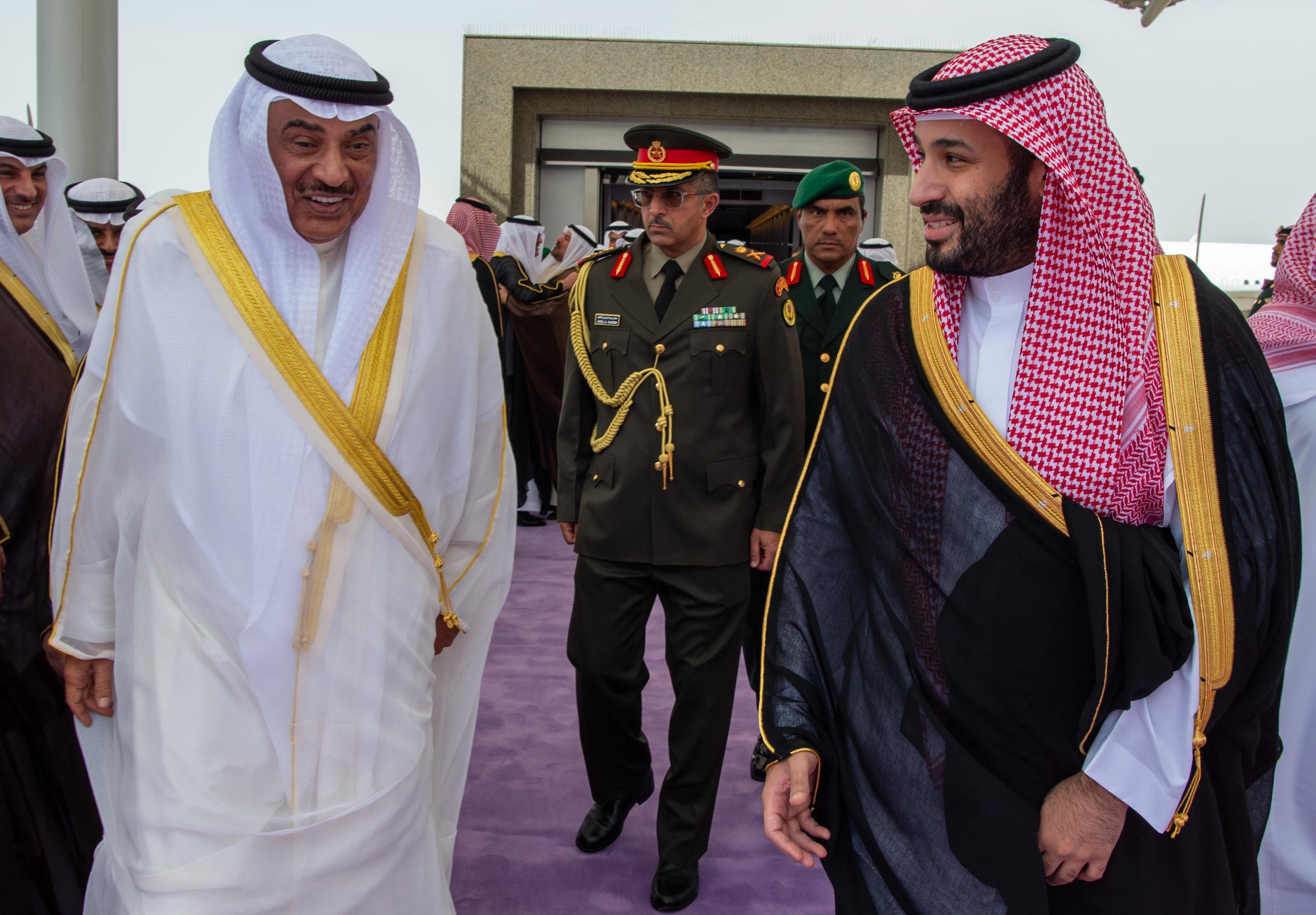 ولي العهد يستقبل ولي عهد دولة الكويت  