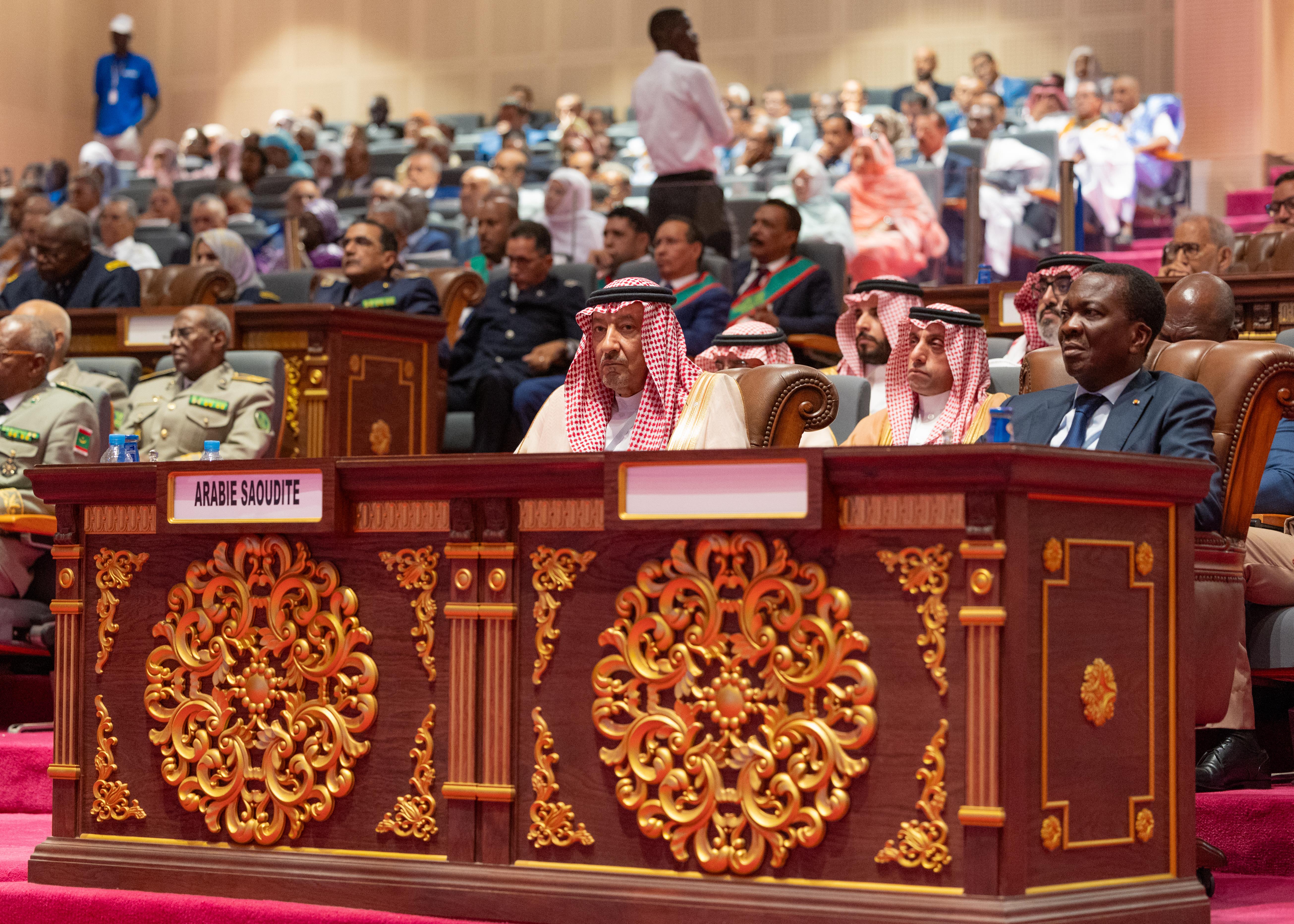 نائب وزير الخارجية يشارك في حفل مراسم تنصيب موريتانيا