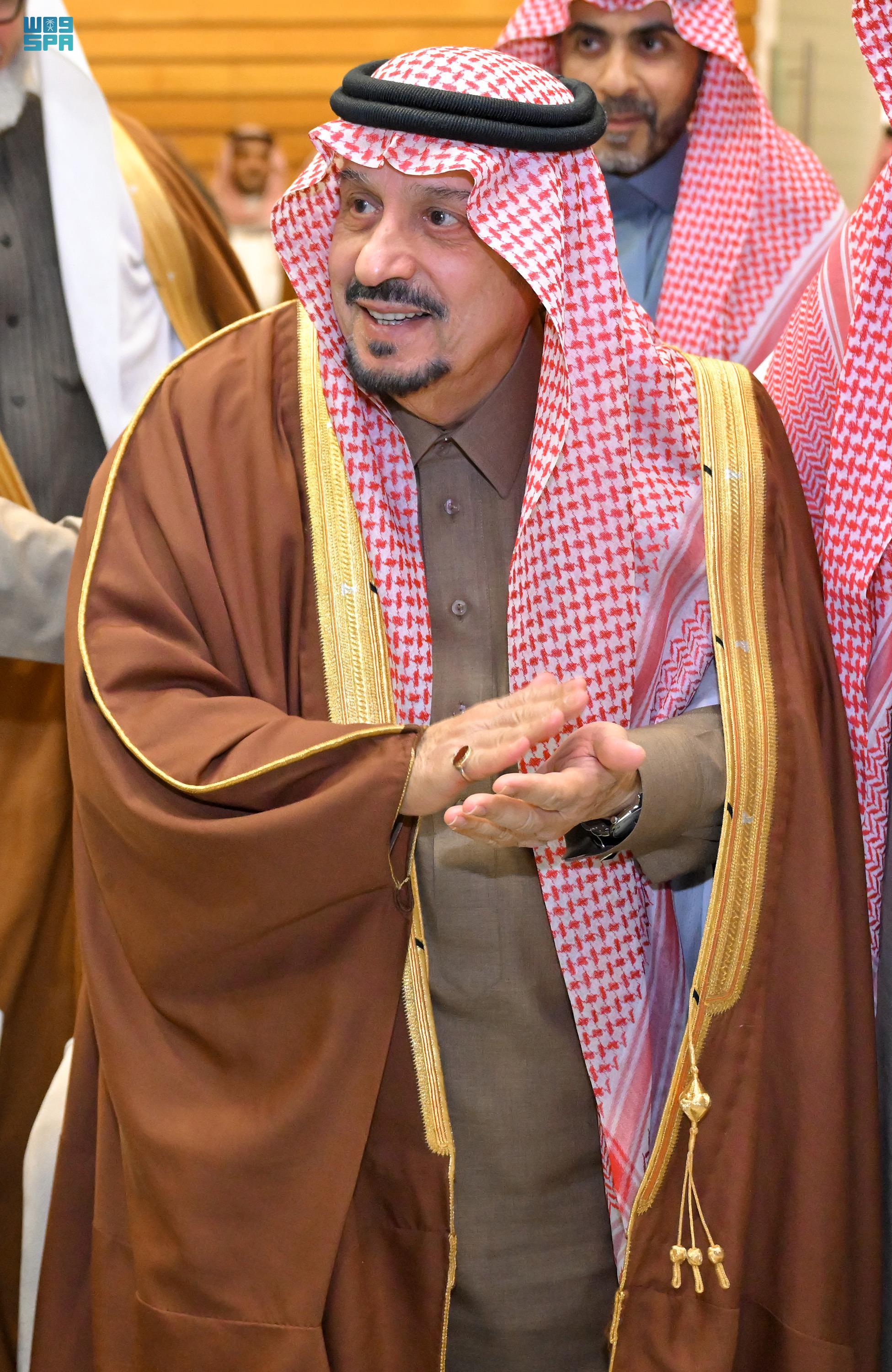 أمير منطقة الرياض يتوج الفائزين بكأسي سمو ولي العهد للخيل المنتَجة محلياً وللإنتاج والمستورد