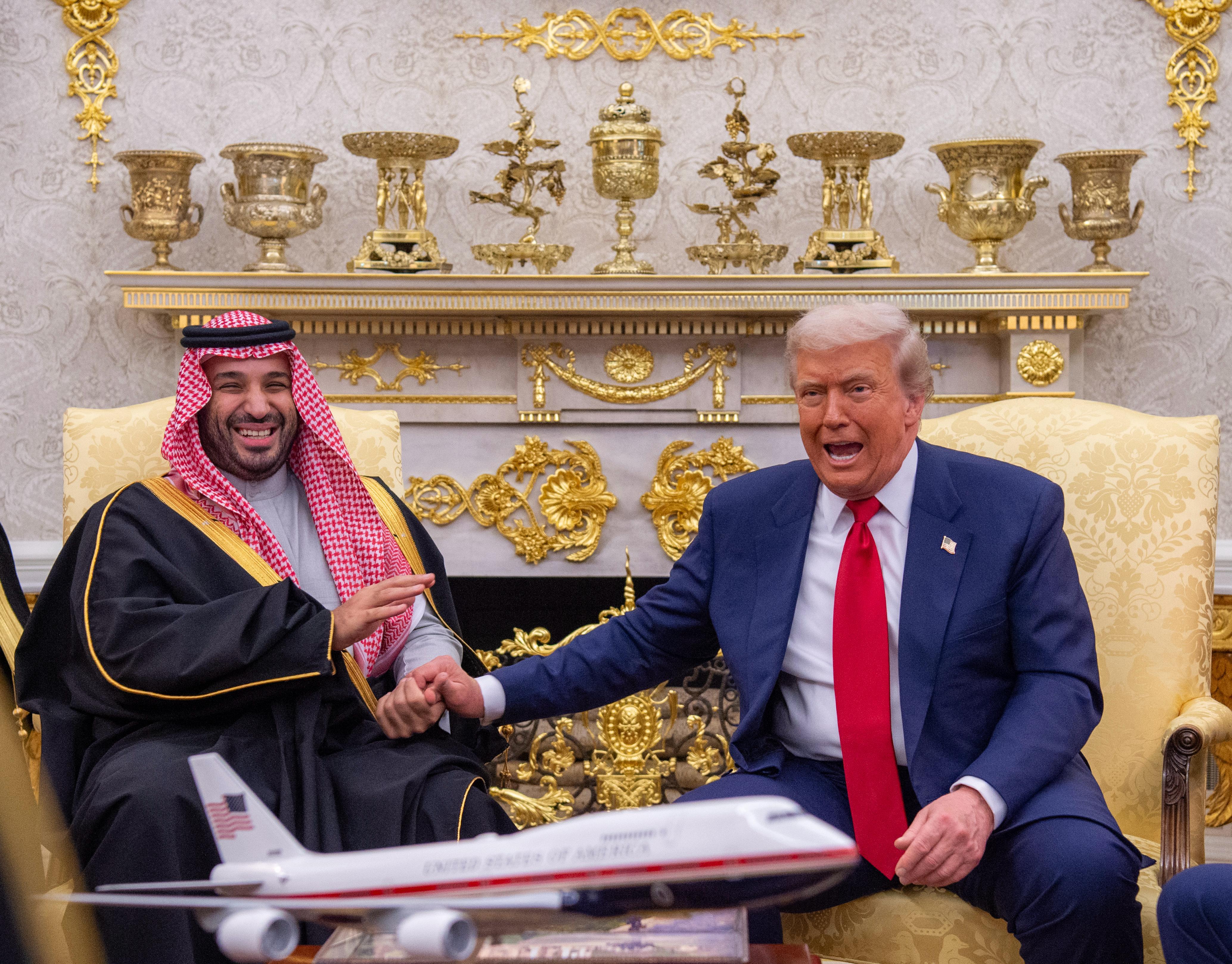 ولي العهد ورئيس الولايات المتحدة الأمريكية يوقعان اتفاقية الدفاع الاستراتيجية بين البلدين
