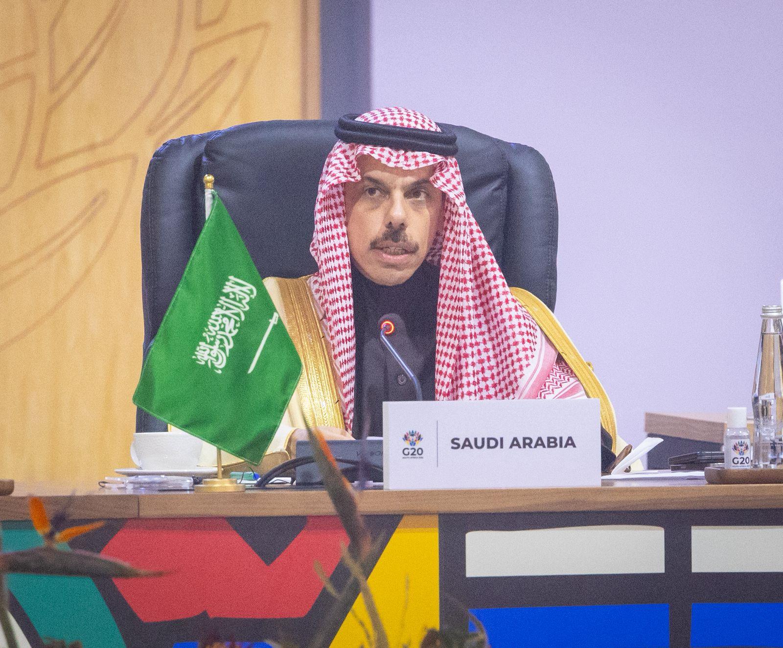  وزير الخارجية يشارك في جلسة اليوم الثاني لقمة مجموعة العشرين