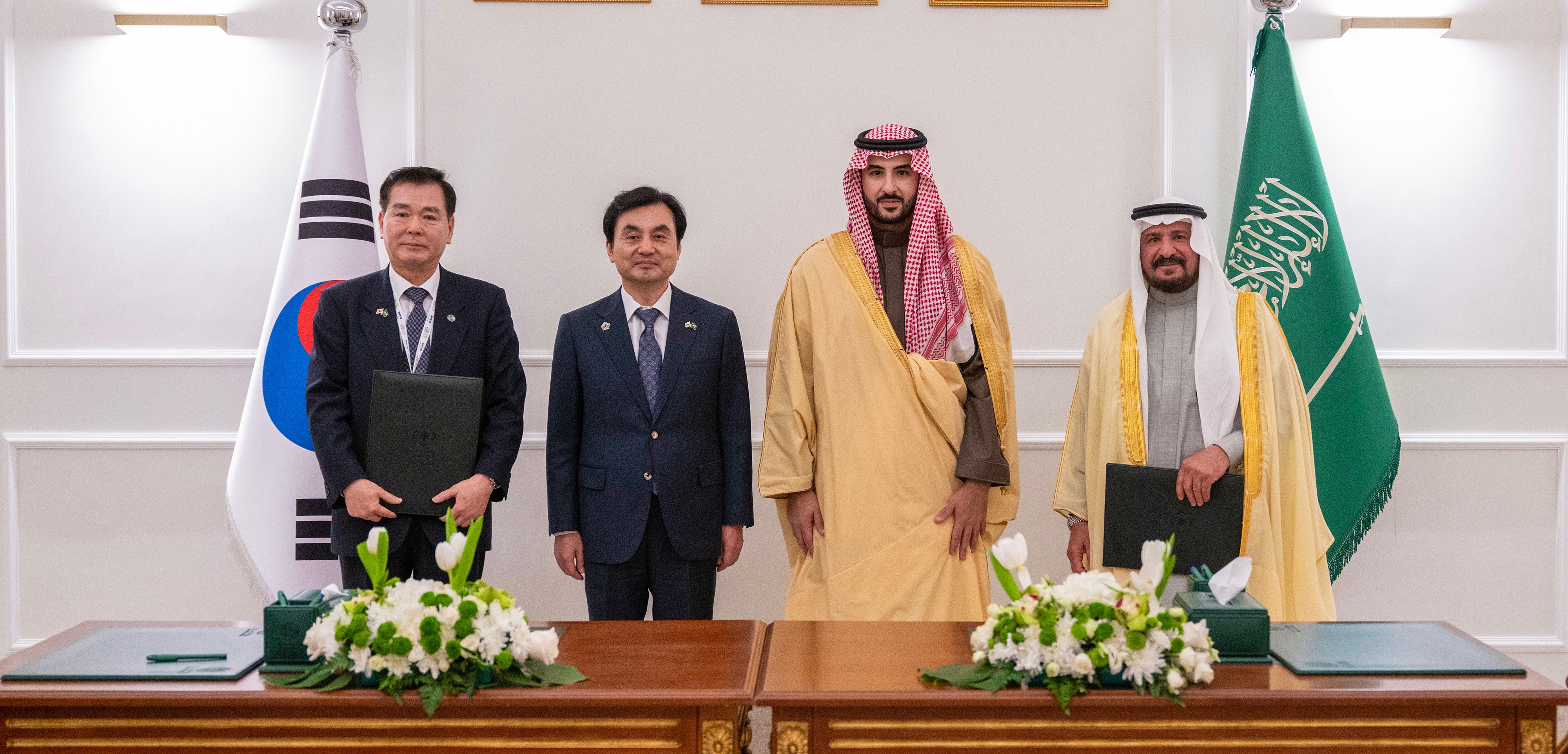 وزير الدفاع يفتتح معرض الدفاع العالمي 2026