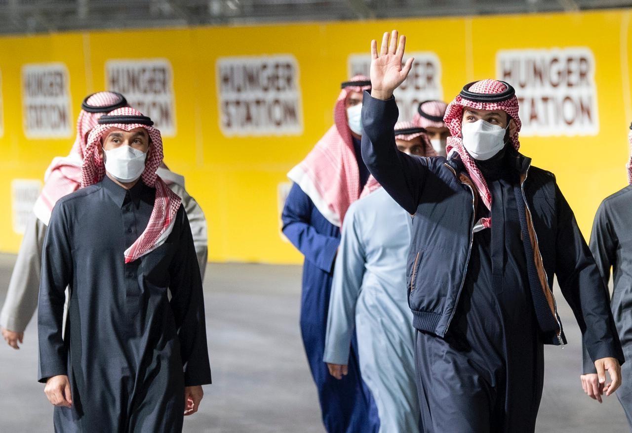 ولي العهد يشهد سباق فورمولا الدرعية