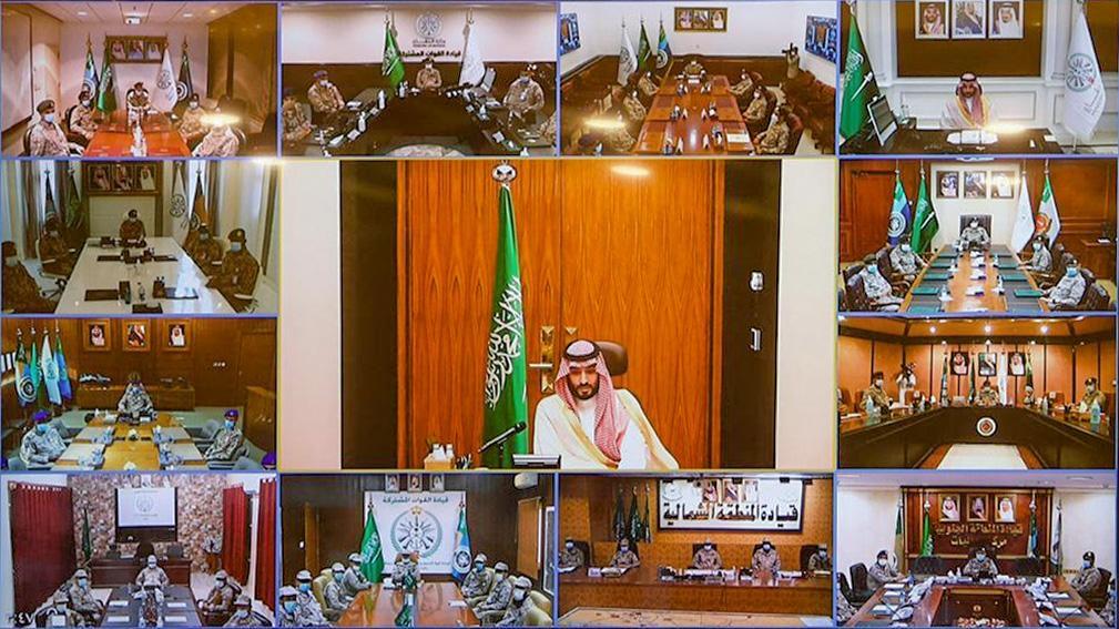 ولي العهد يهنئ منسوبي وزارة الدفاع  بعيد الفطر