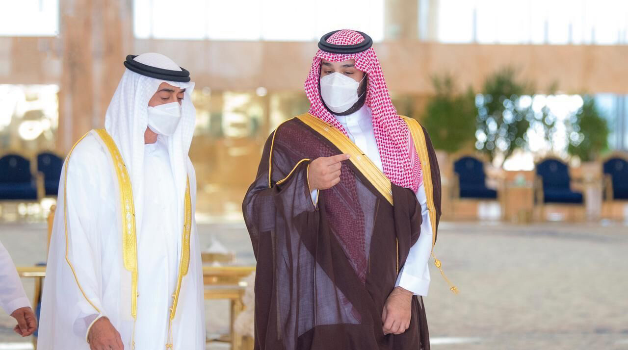 ولي العهد يستقبل الشيخ محمد بن زايد آل نهيان