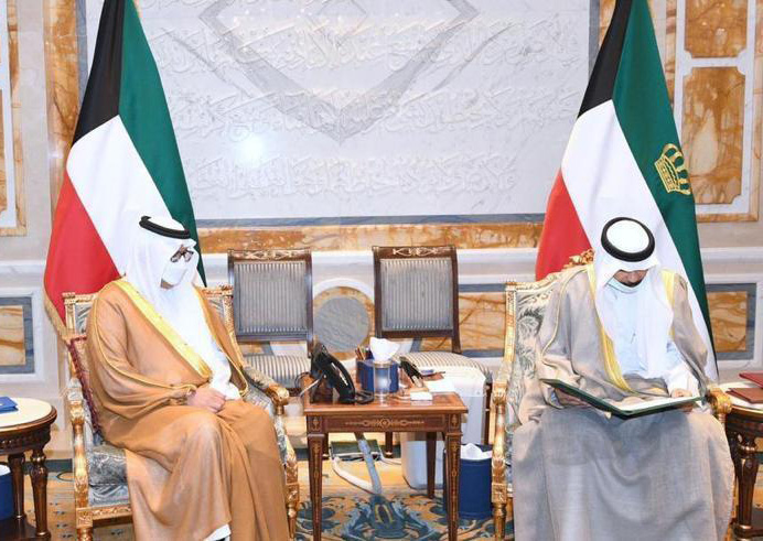 خادم الحرمين الشريفين يبعث رسالة خطية لأمير الكويت