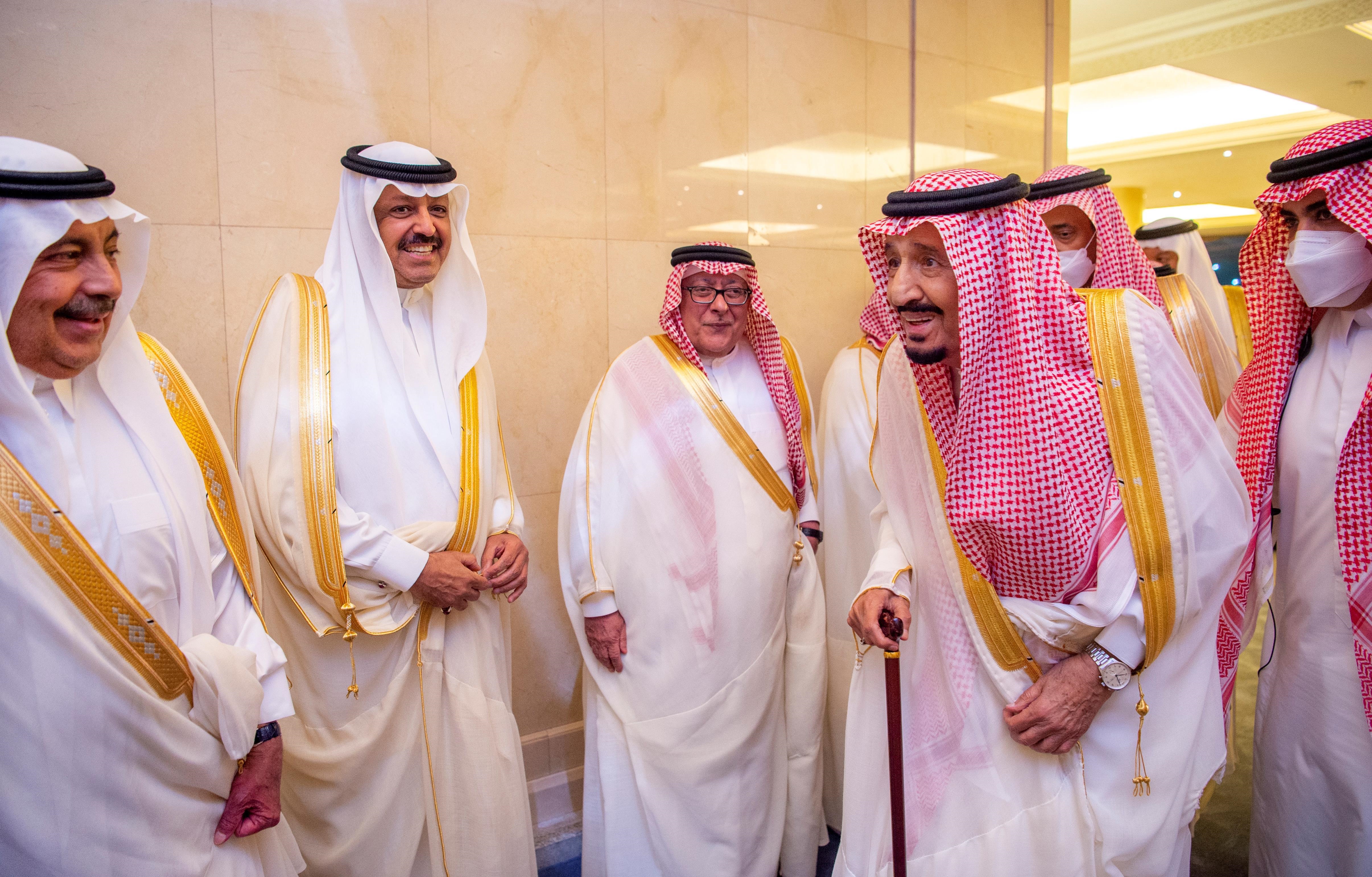 خادم الحرمين الشريفين يصل إلى مكة المكرمة