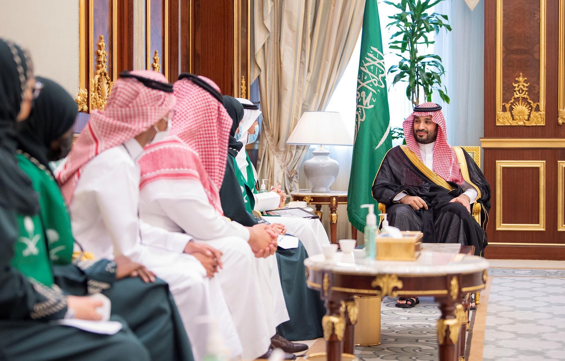 ولي العهد يستقبل وفد مؤسسة الملك عبدالعزيز ورجاله للموهبة والإبداع