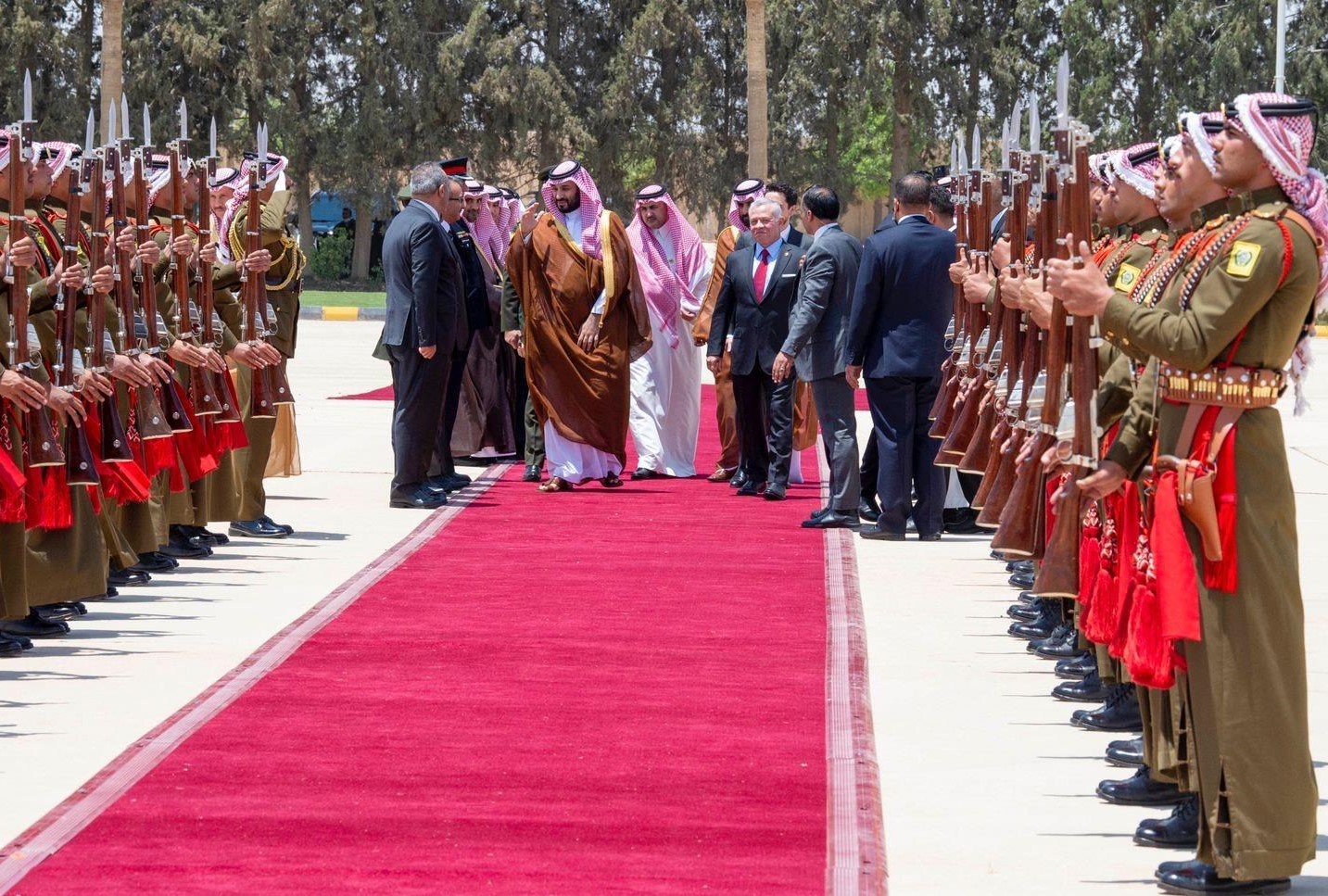 ولي العهد يغادر الأردن