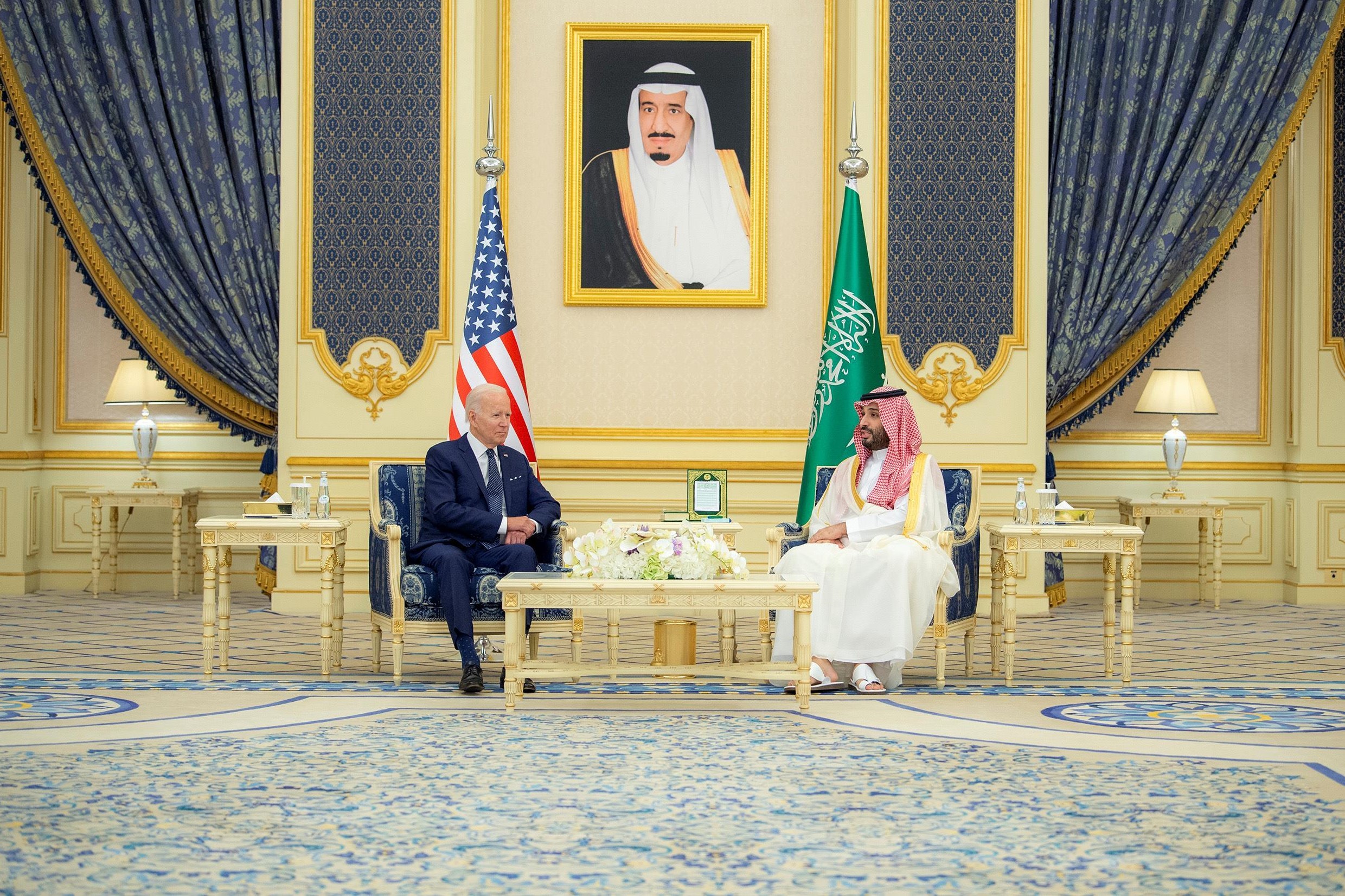 ولي العهد والرئيس الأمريكي يعقدان جلسة مباحثات رسمية