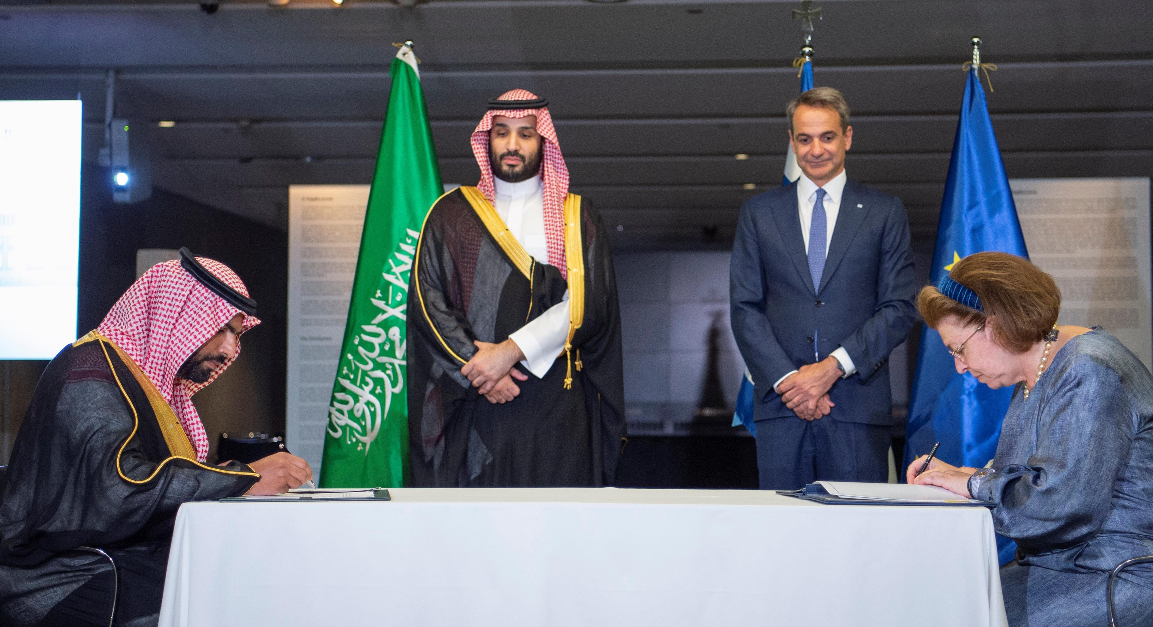 ولي العهد يشرف حفل العشاء الذي أقامه رئيس الوزراء اليوناني