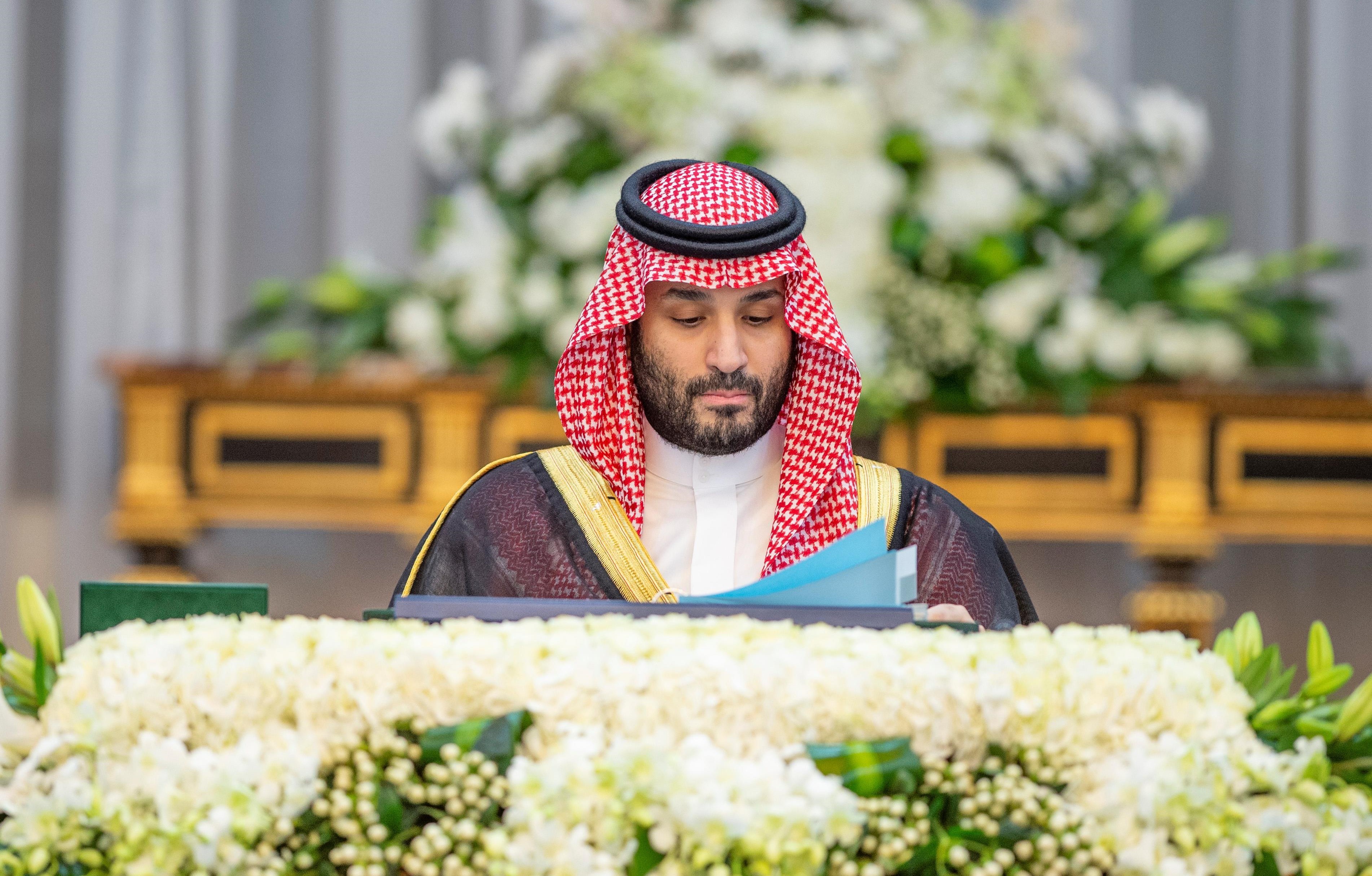 <strong>برئاسة ولي العهد.. مجلس الوزراء يوافق على ضوابط إيقاف الخدمات</strong>