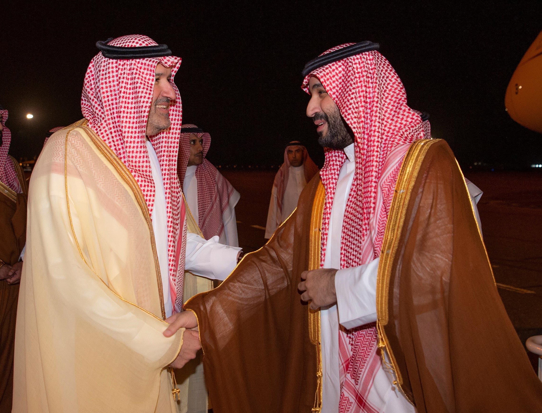 <strong>ولي العهد يصل إلى المدينة المنورة</strong>