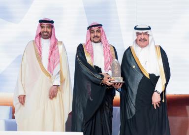 وزير الموارد البشرية يكرم رواد العمل الاجتماعي الفائزين بجائزة الأميرة صيتة