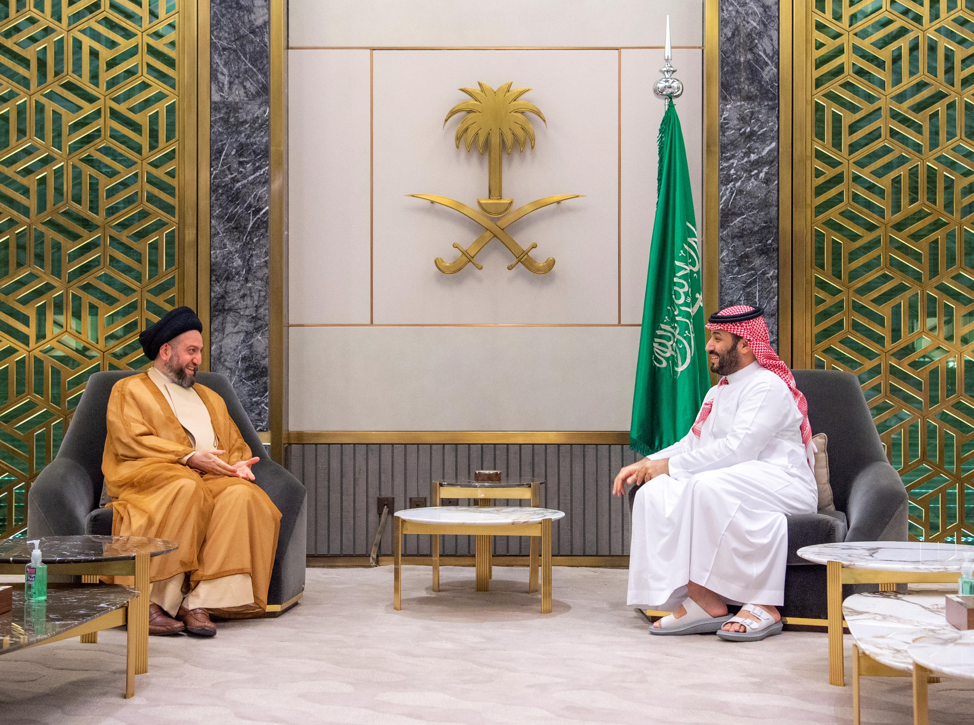 ولي العهد يستقبل زعيم تيار الحكمة في العراق