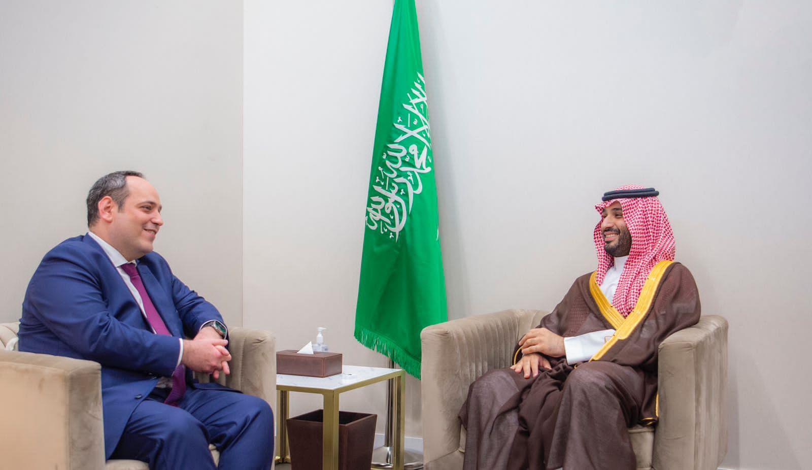 ولي العهد يلتقي الأمين العام للمكتب الدولي للمعارض 