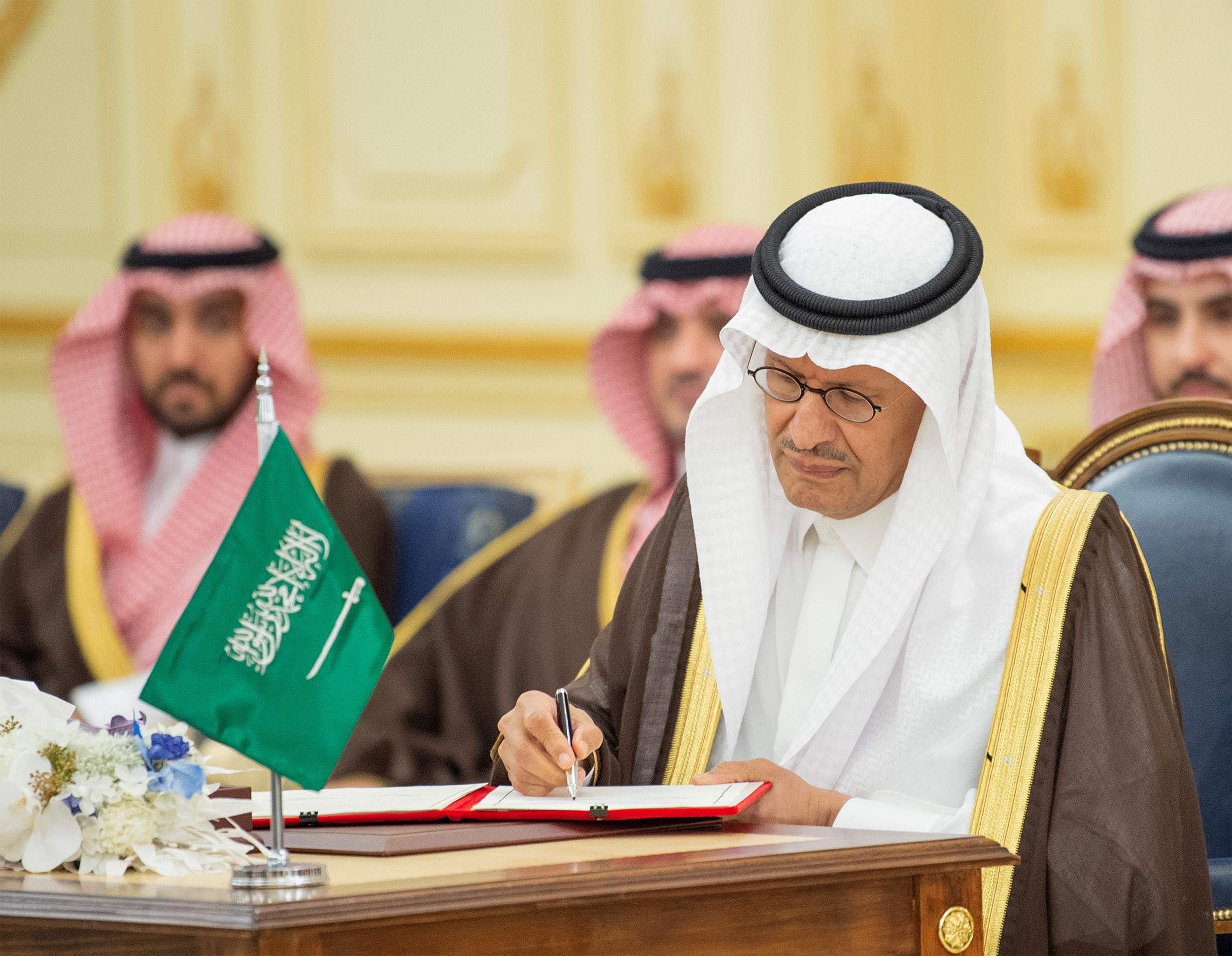 ولي العهد يستقبل الرئيس التركي ويعقدان جلسة مباحثات رسمية