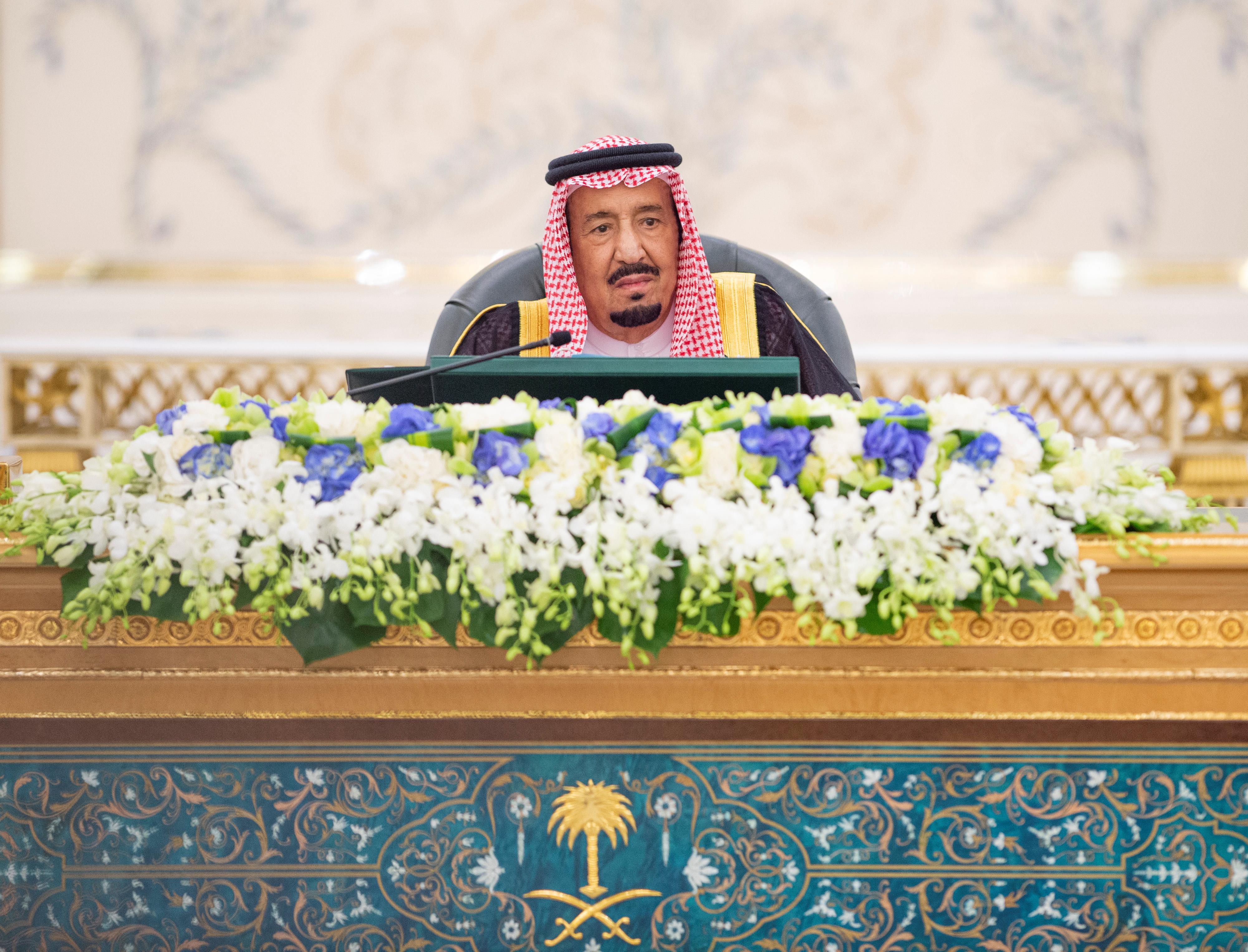 برئاسة خادم الحرمين الشريفين .. مجلس الوزراء : يوافق على لائحة حقوق والتزامات مستخدمي وسائل النقل العام