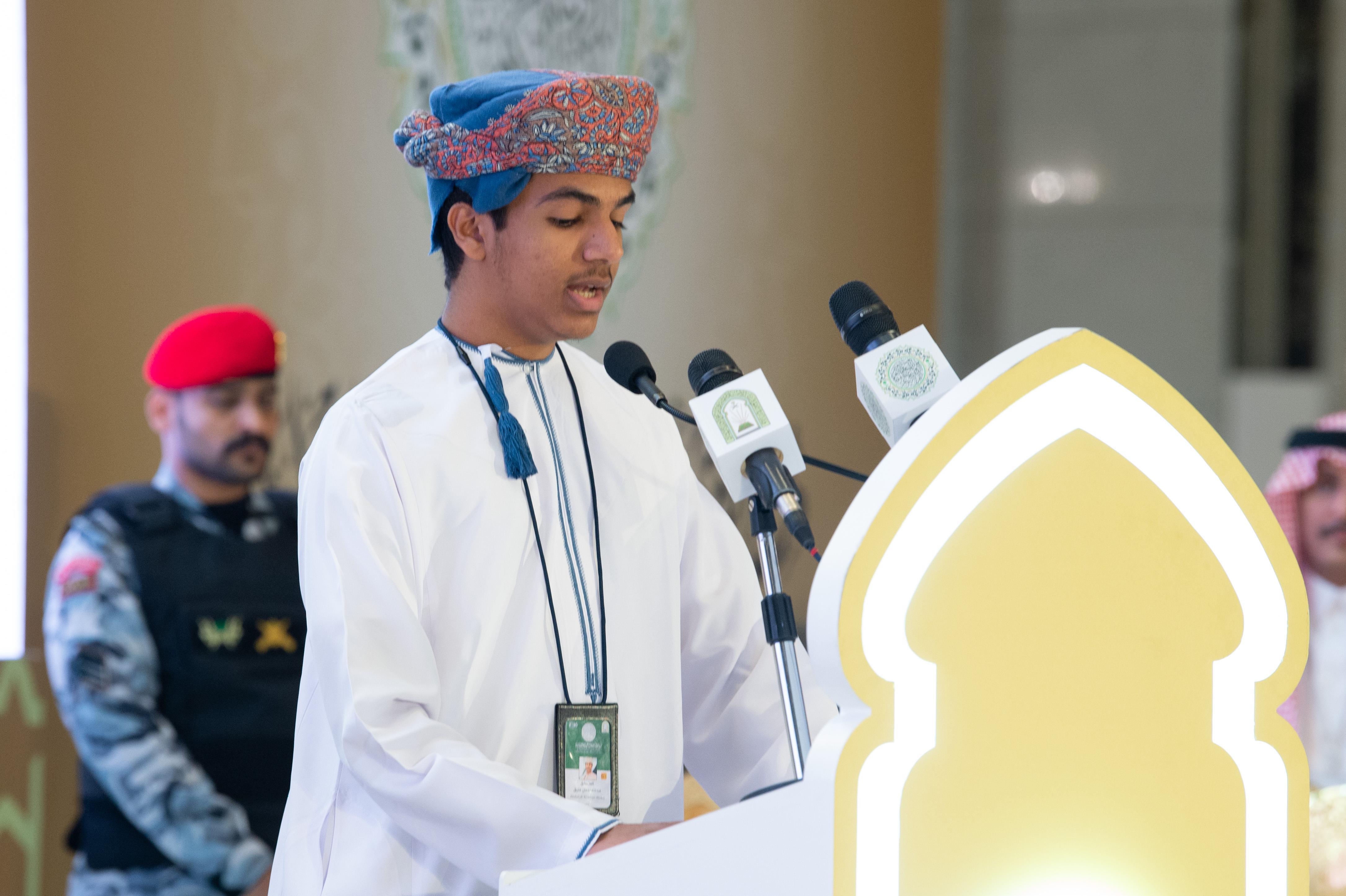 نيابةً عن الملك.. نائب أمير مكة المكرمة يكرم الفائزين في مسابقة الملك عبدالعزيز الدولية 