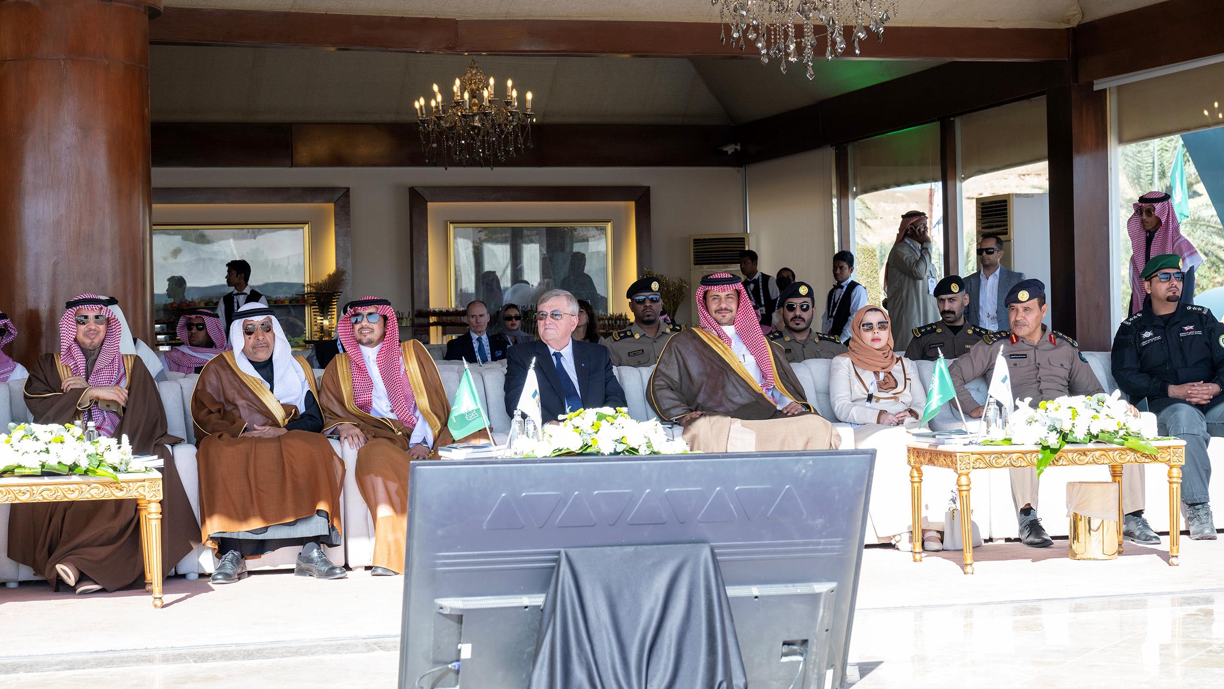 أمير منطقة الرياض يحضر الحفل الختامي للعرض الدولي السادس لجمال الخيل العربية الأصيلة